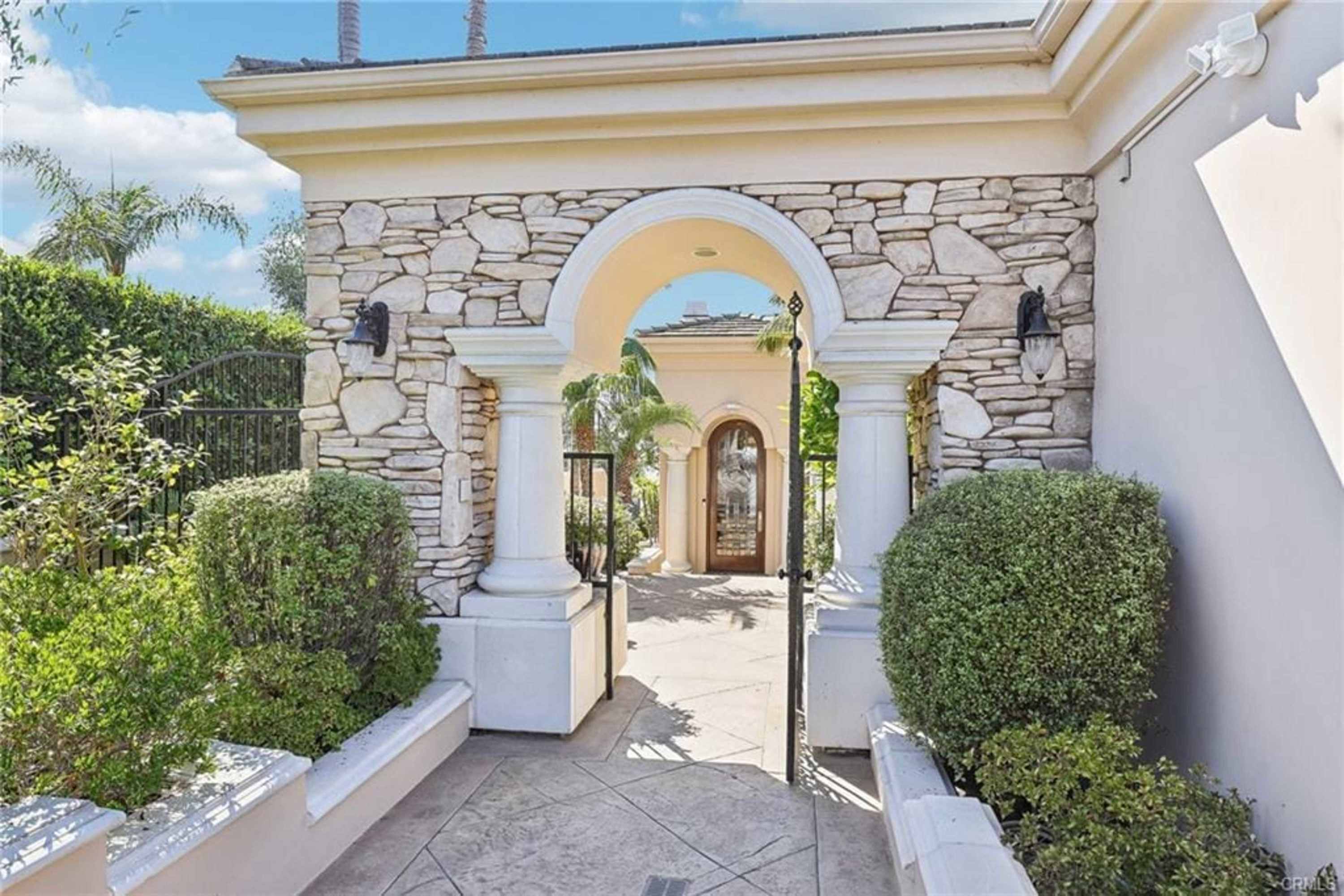 Property Image 36