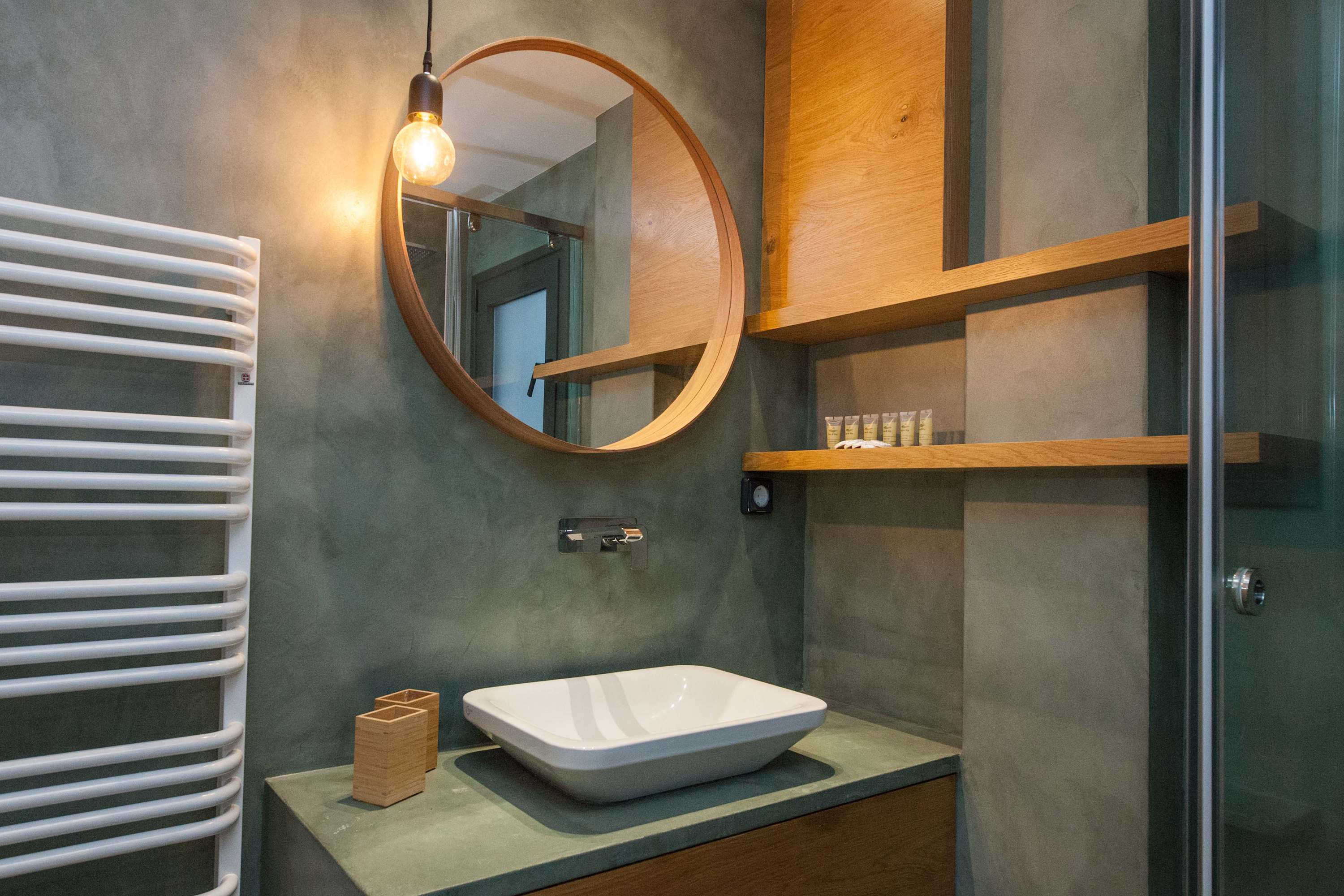 Brand-New Spacious 3 Bd Apt in Piraeus in Piraeus — photo 3