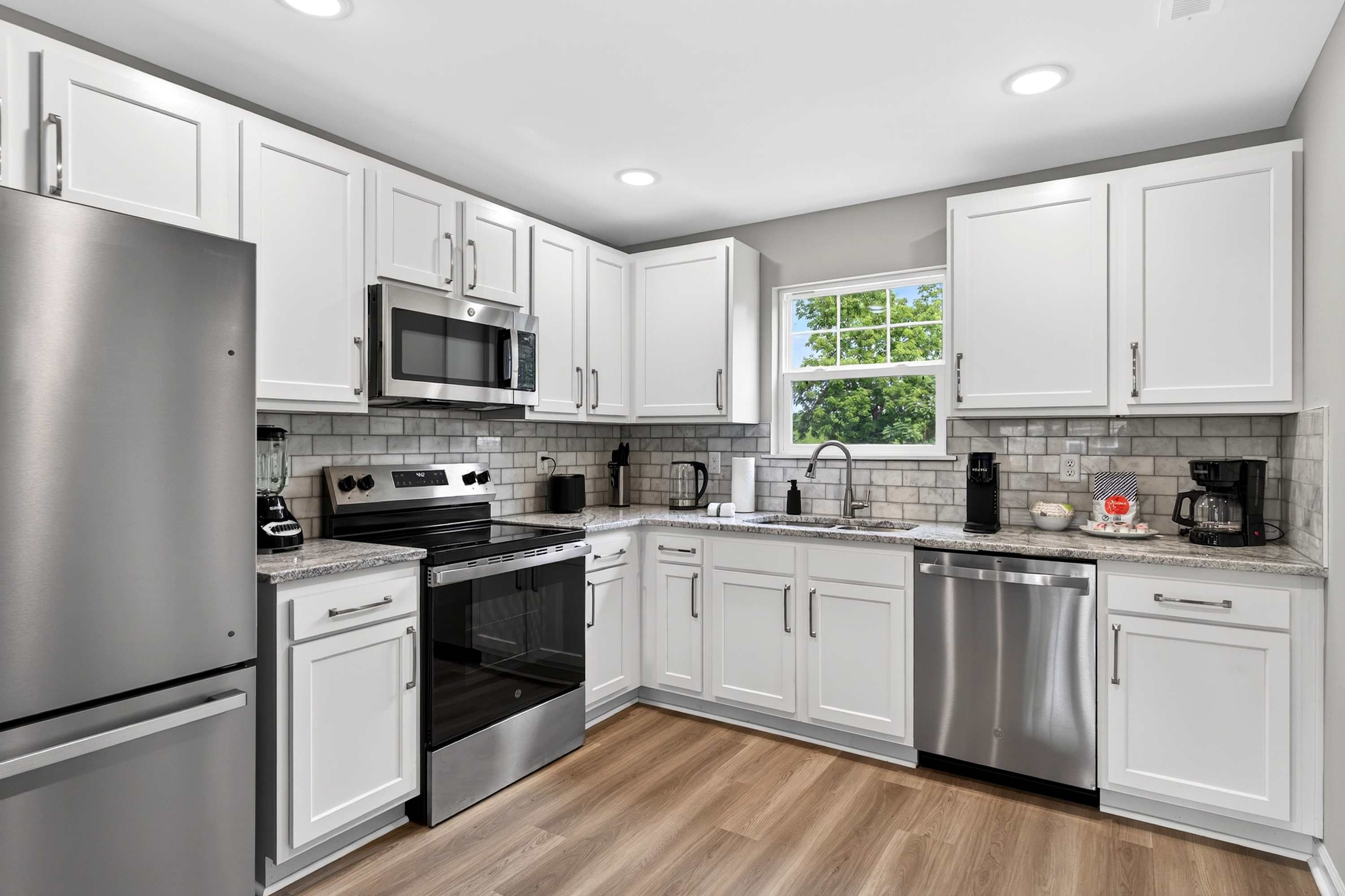 Spacious 6-BR Bourbon Trail retreat | Sleeps 24! - Foto 3