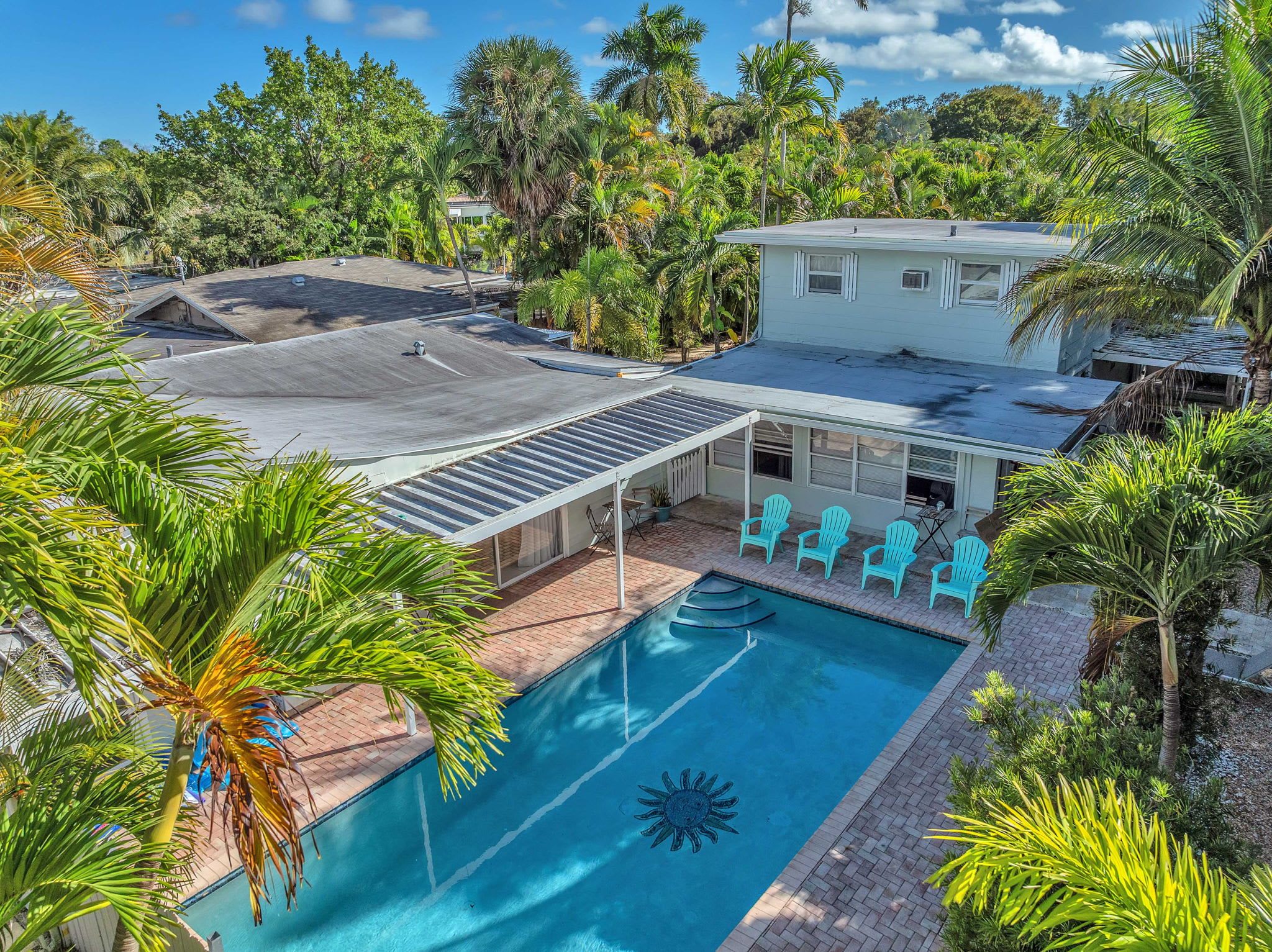Salt & Palm - Boutique Waterfront Retreat