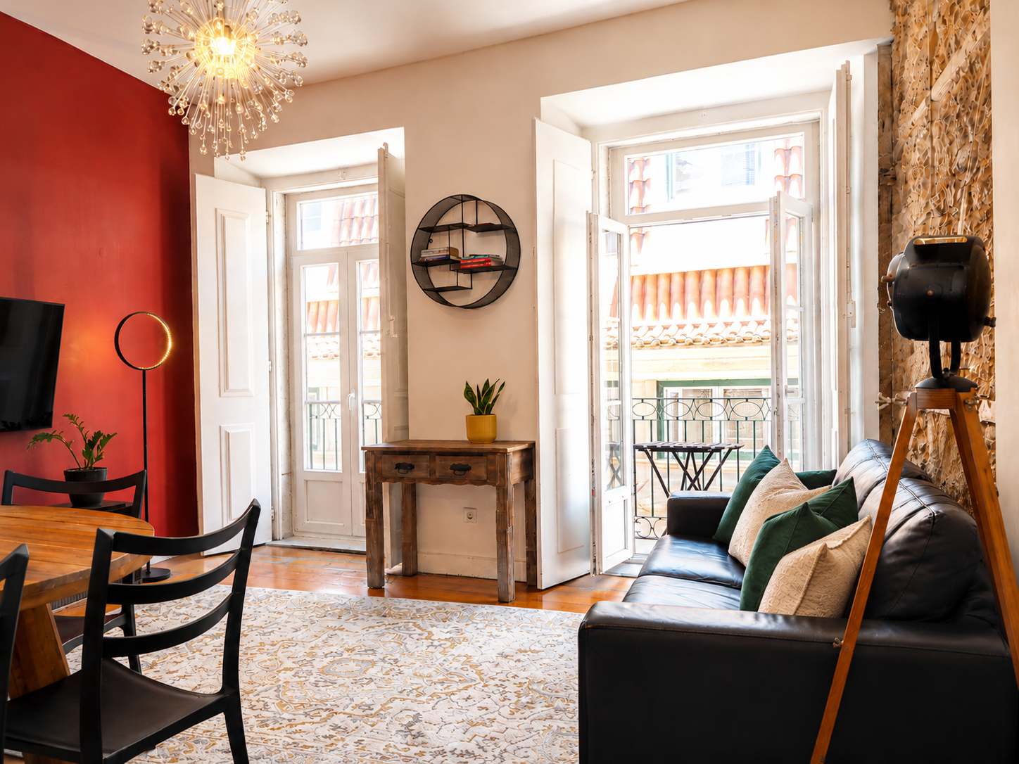 Elegant 4BR | Chiado • Bairro Alto • Príncipe Real - Picture 24