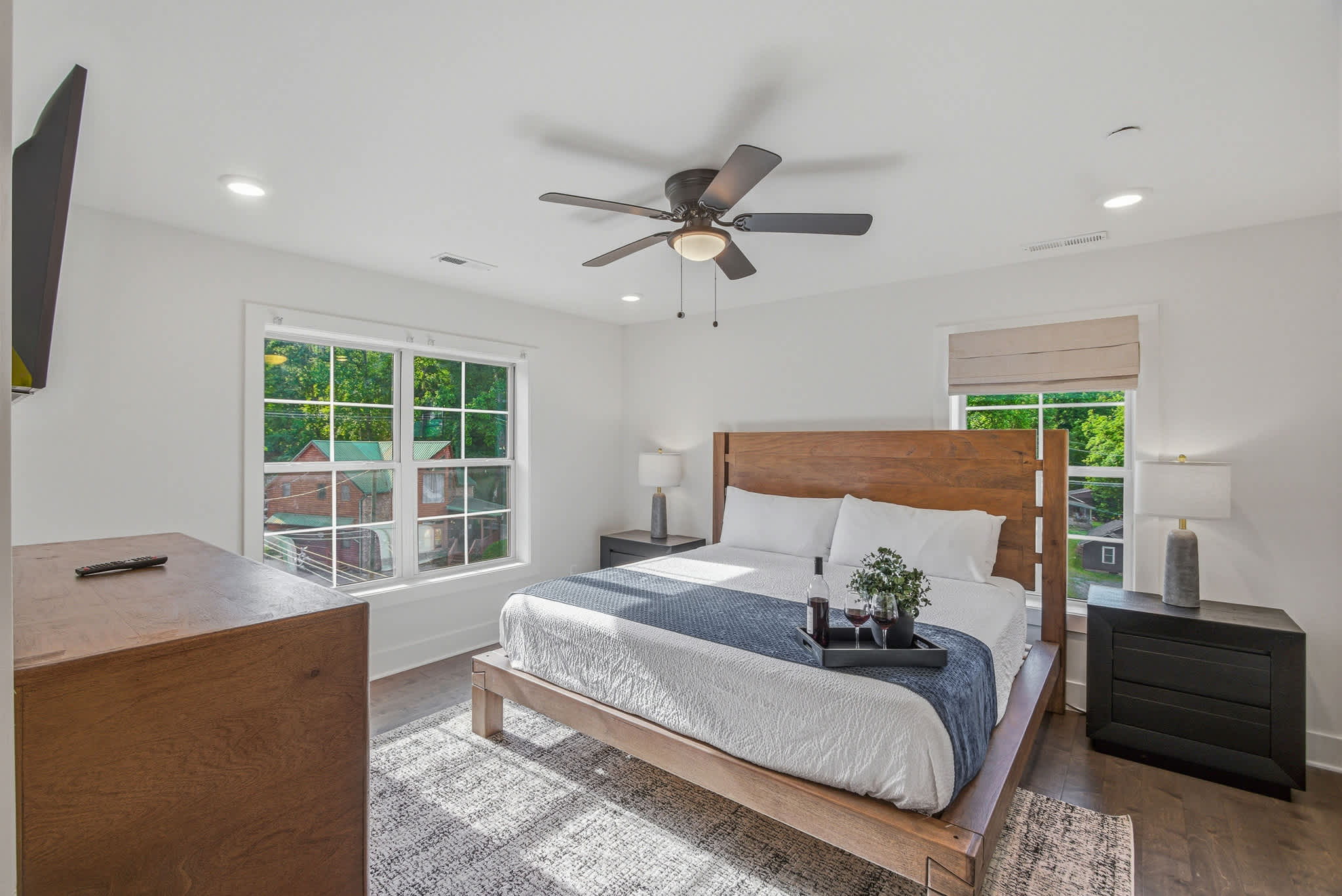Smokies Edge Condos King/ 2 Twins – photo 4