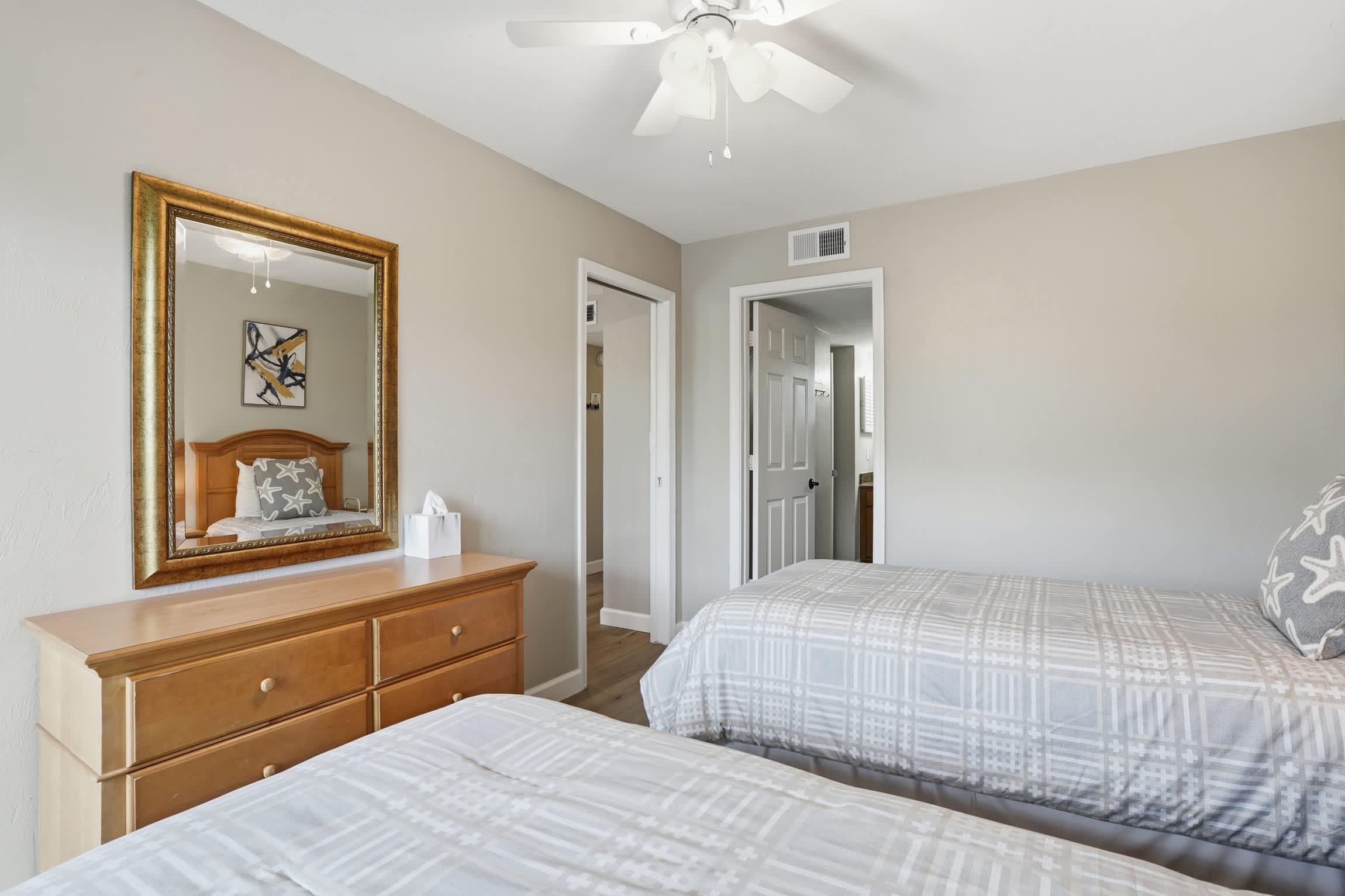 F 236 Deluxe Condo With Resort Views Sleeps 6 | Photo 19