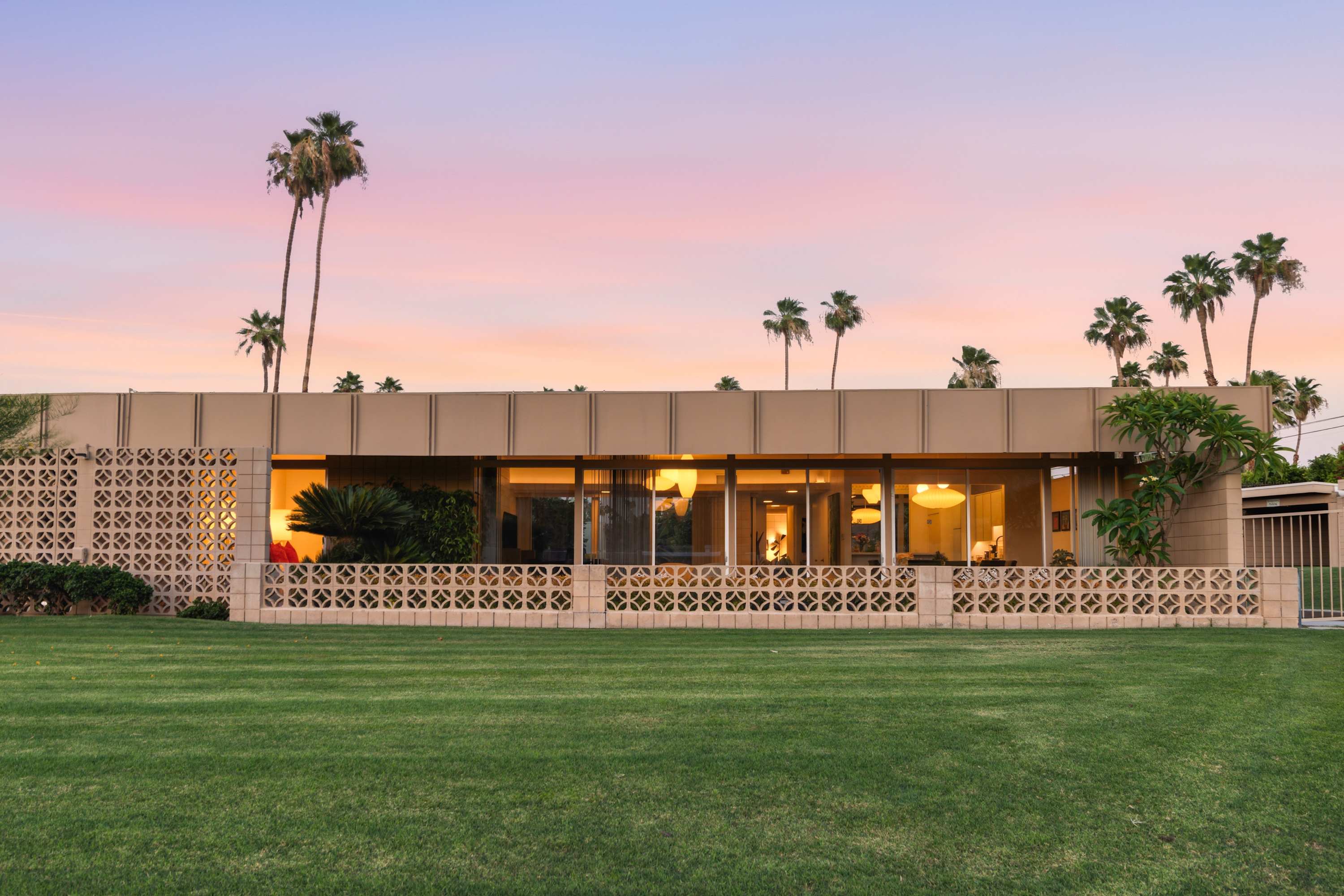 Sandpiper Empress in Palm Desert, California by Luxus Vacation Properties