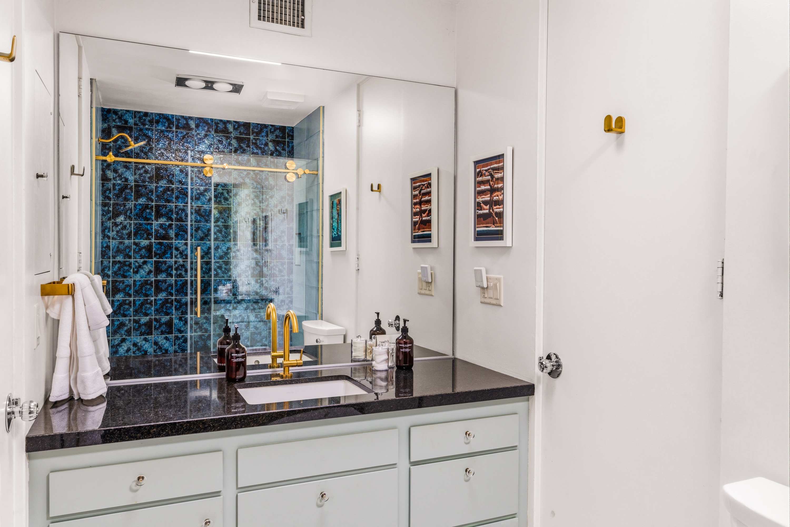 Bathroom 3 | Sandpiper Empress in Palm Desert, California by Luxus Vacation Properties