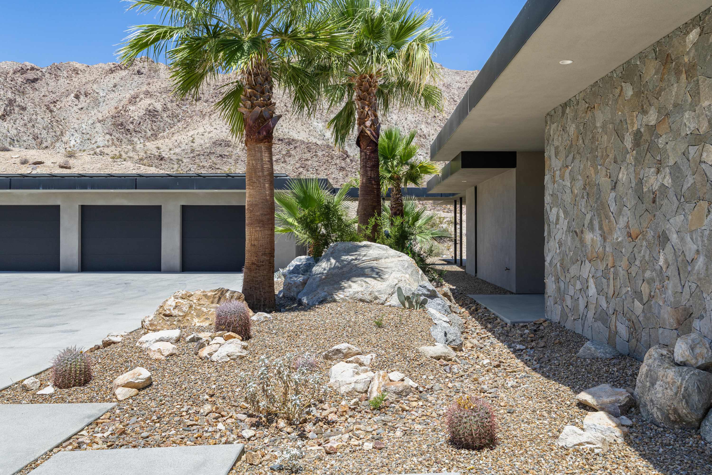 VISTA in Palm Desert, California by Luxus Vacation Properties