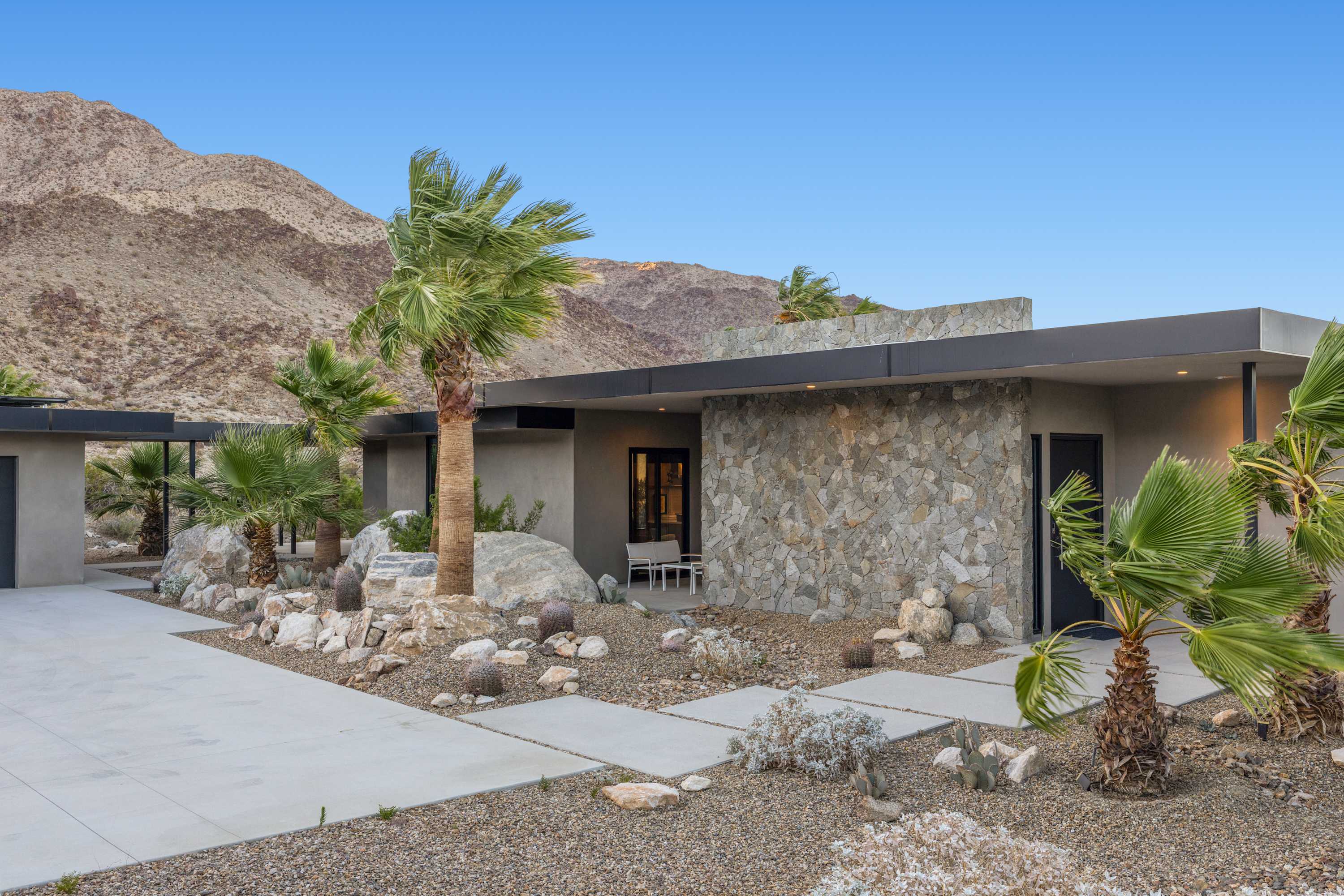 VISTA in Palm Desert, California by Luxus Vacation Properties