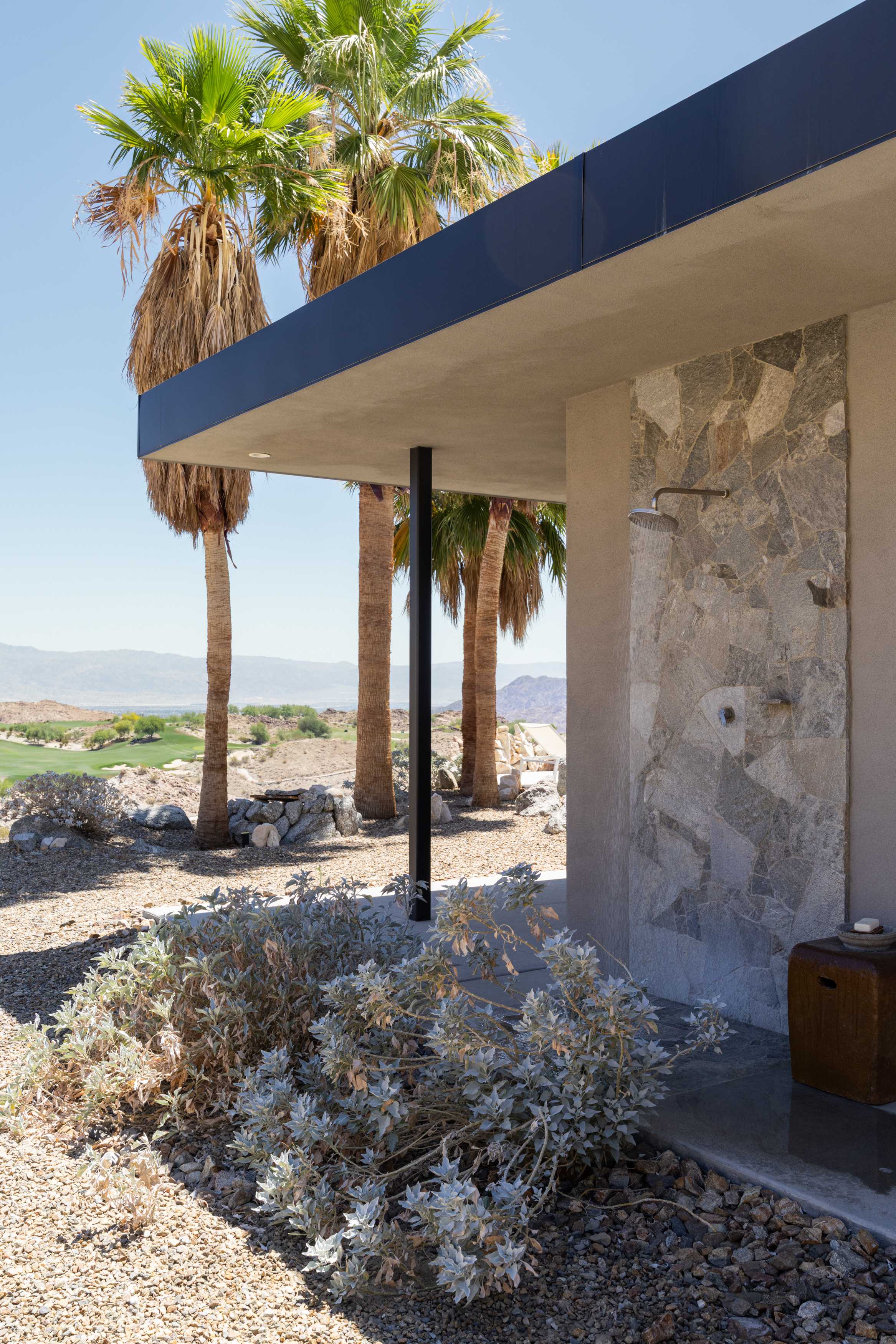 VISTA in Palm Desert, California by Luxus Vacation Properties