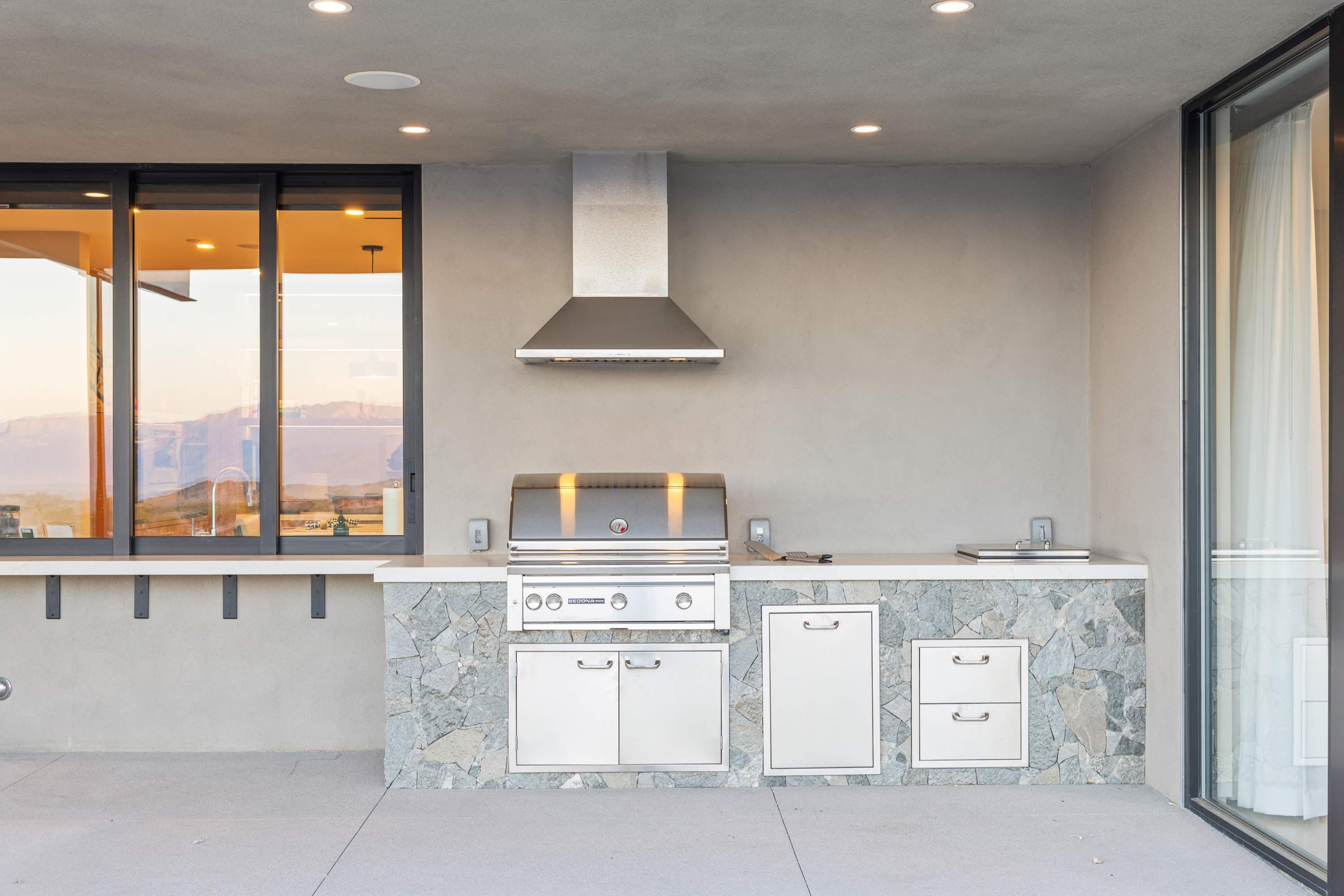 BBQ | VISTA in Palm Desert, California by Luxus Vacation Properties