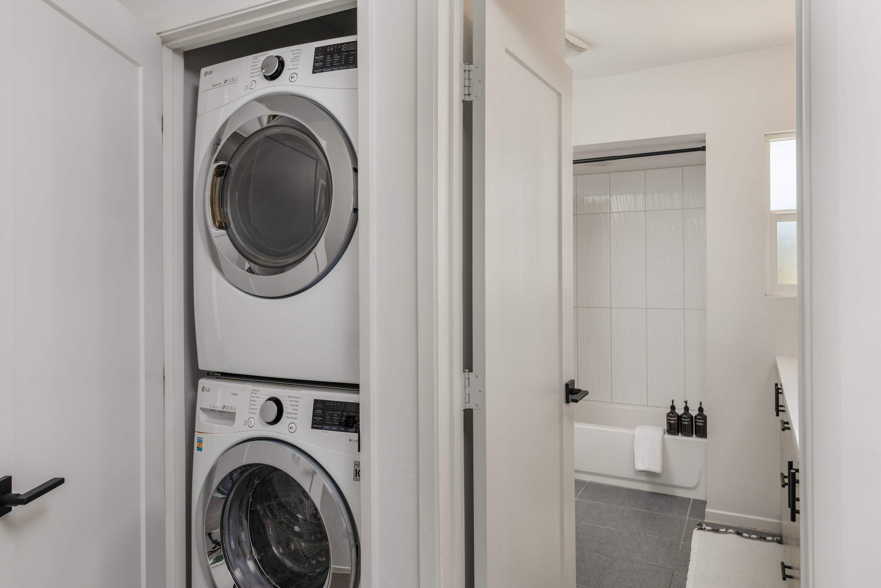 Washer/Dryer | Desert Charmer in Palm Springs, California by Luxus Vacation Properties