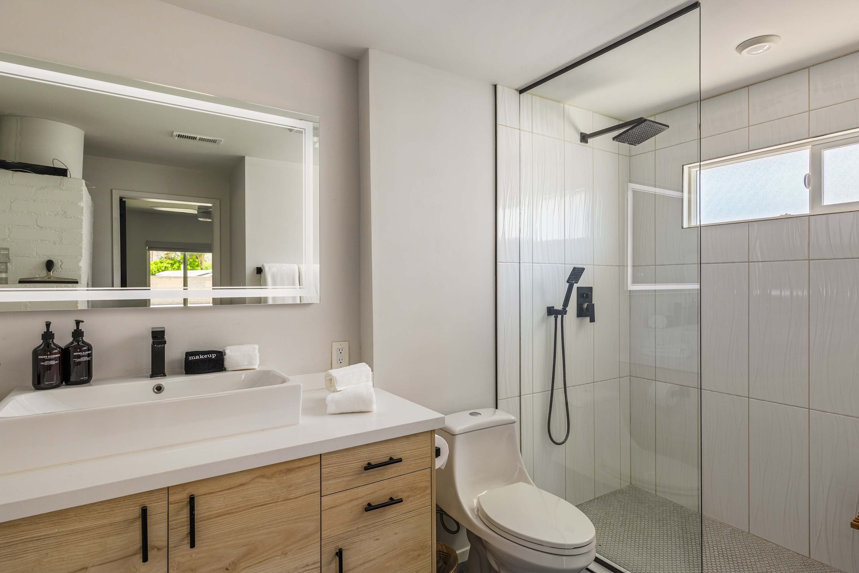 Primary Bathroom | Desert Charmer in Palm Springs, California by Luxus Vacation Properties