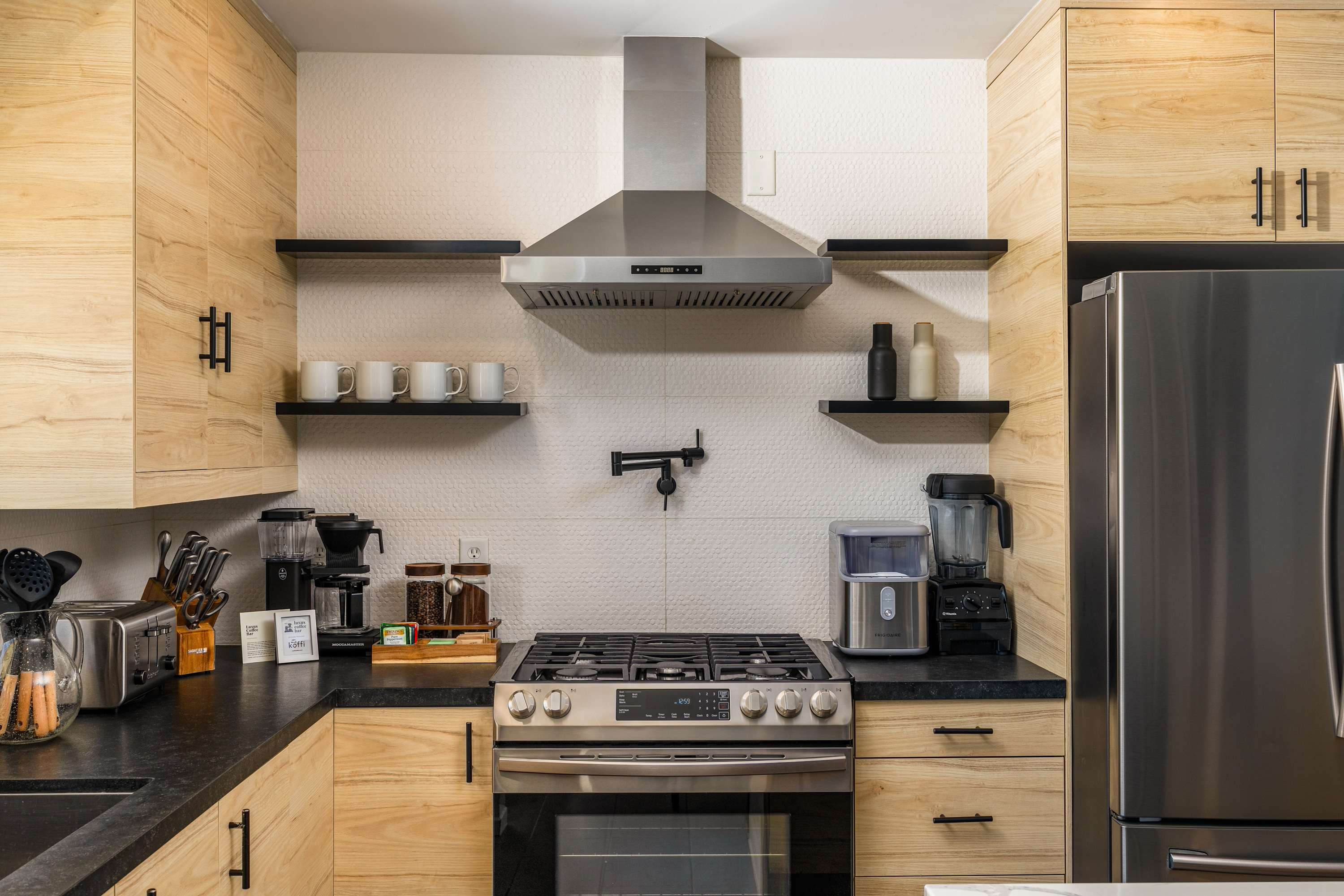 Kitchen | Desert Charmer in Palm Springs, California by Luxus Vacation Properties
