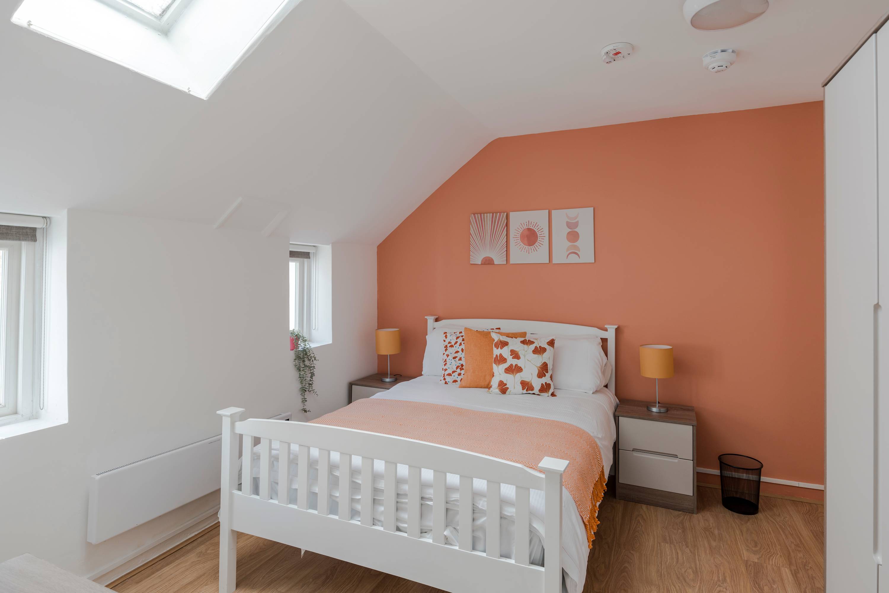 Quiet Mews 1-Bed · Fitzrovia · Sleeps 4 in Grafton Mews, C W1T - Property image 3 - VivreStays