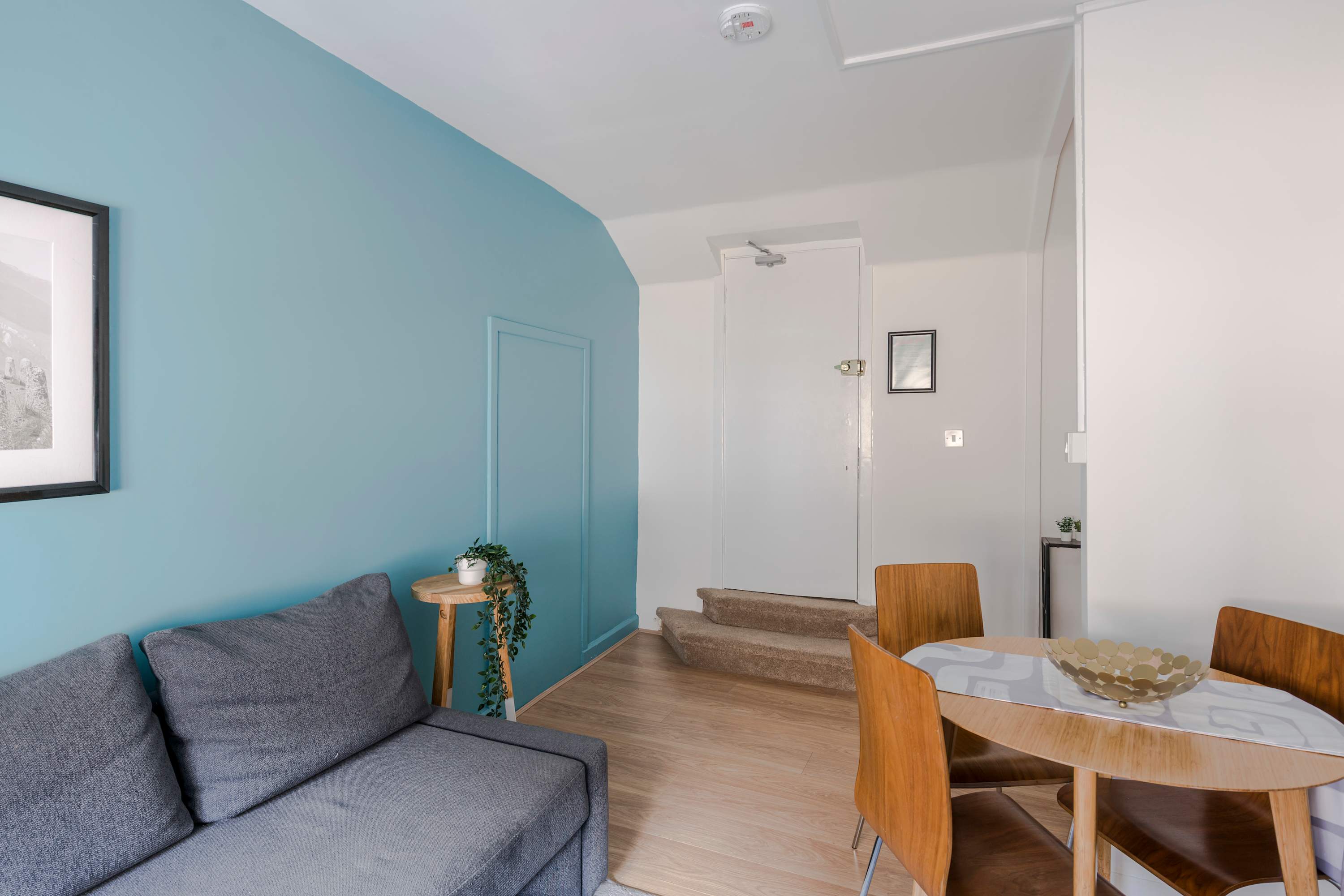 Quiet Mews 1-Bed · Fitzrovia · Sleeps 4 in Grafton Mews, C W1T - Property image 9 - VivreStays