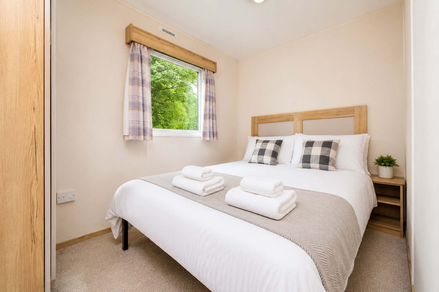 25min to Edinburgh - Parking - Wi-Fi - Seton Sands serviced apartment - Port Seton - VivreStays