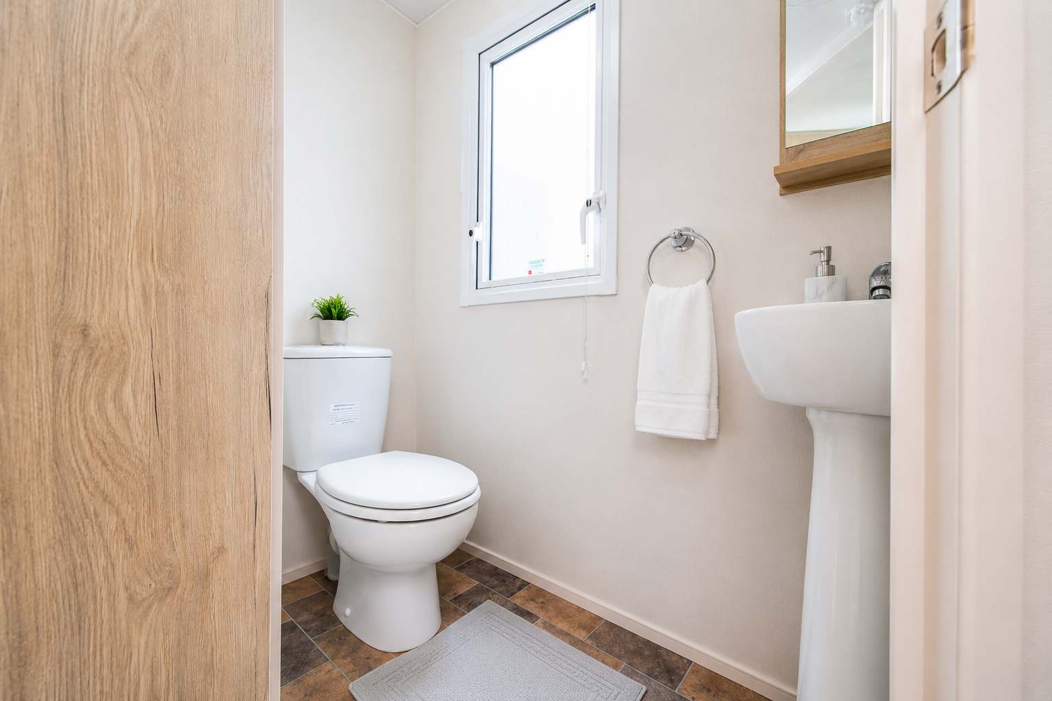 25min to Edinburgh - Parking - Wi-Fi - Seton Sands in Links Road EH32 - Property image 13 - VivreStays