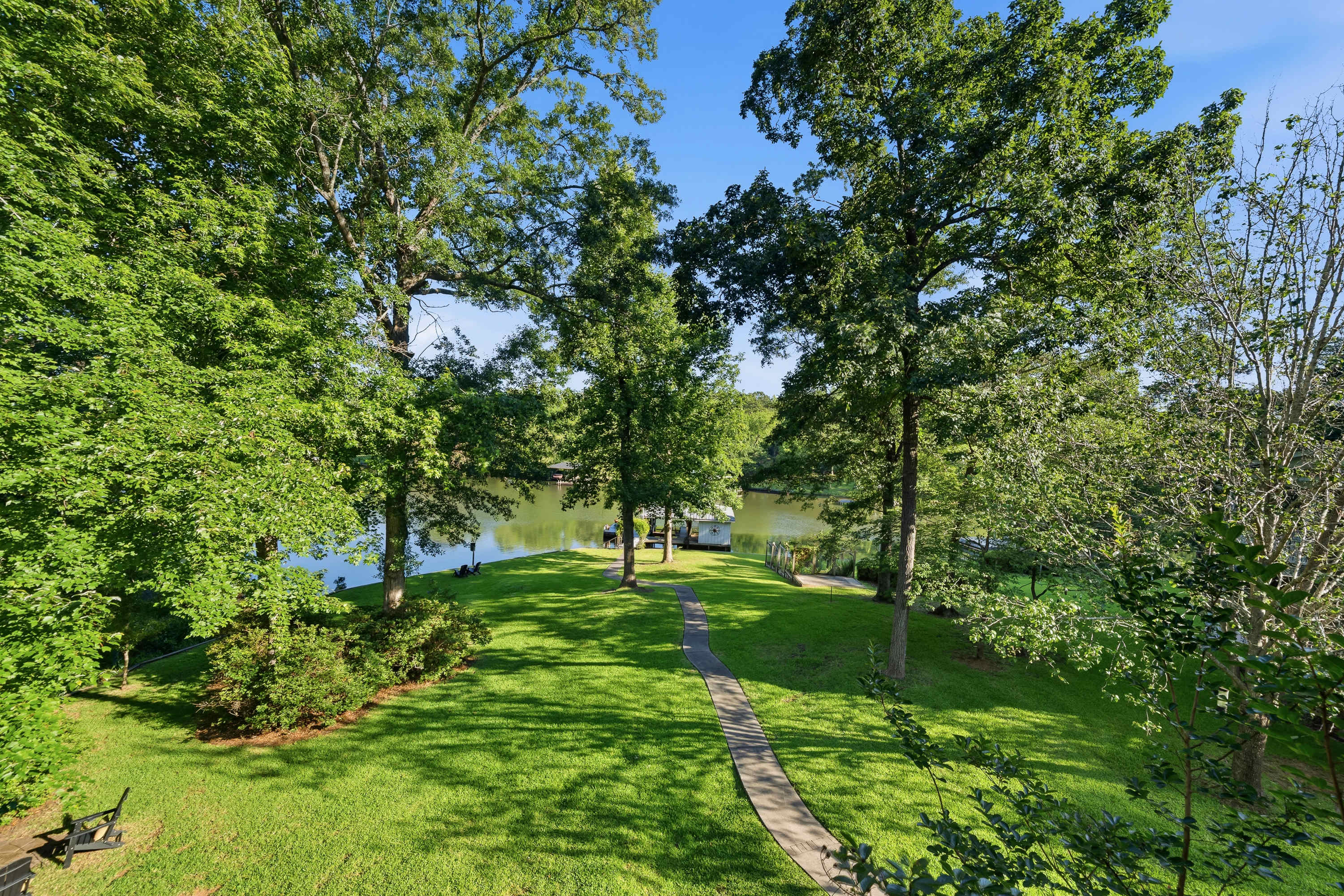 The Sinclair House Private Lake Retreat 6