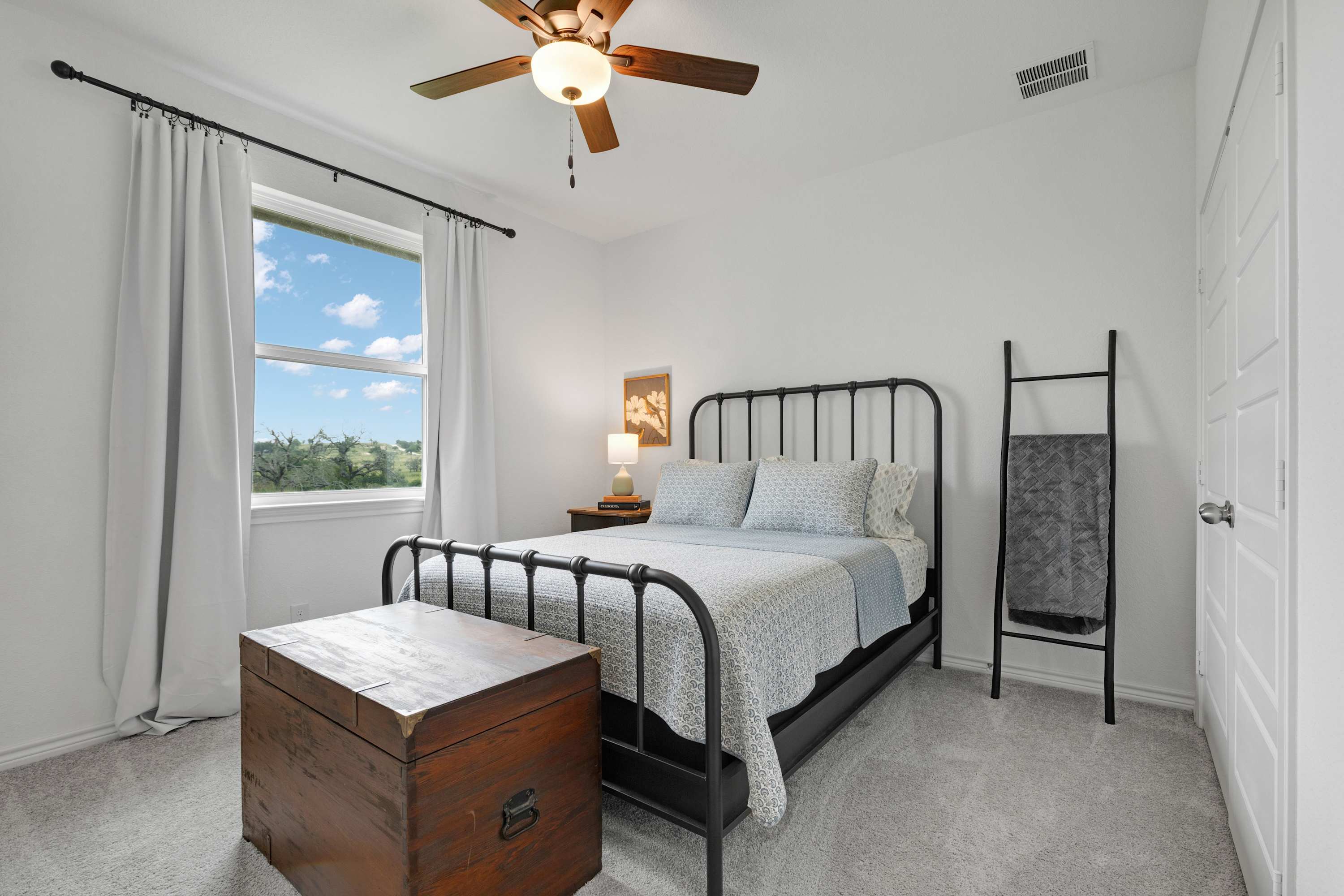 Birdsong Under the Stars – Hot Tub, Fire Pit & Hill Country Views | Photo 29