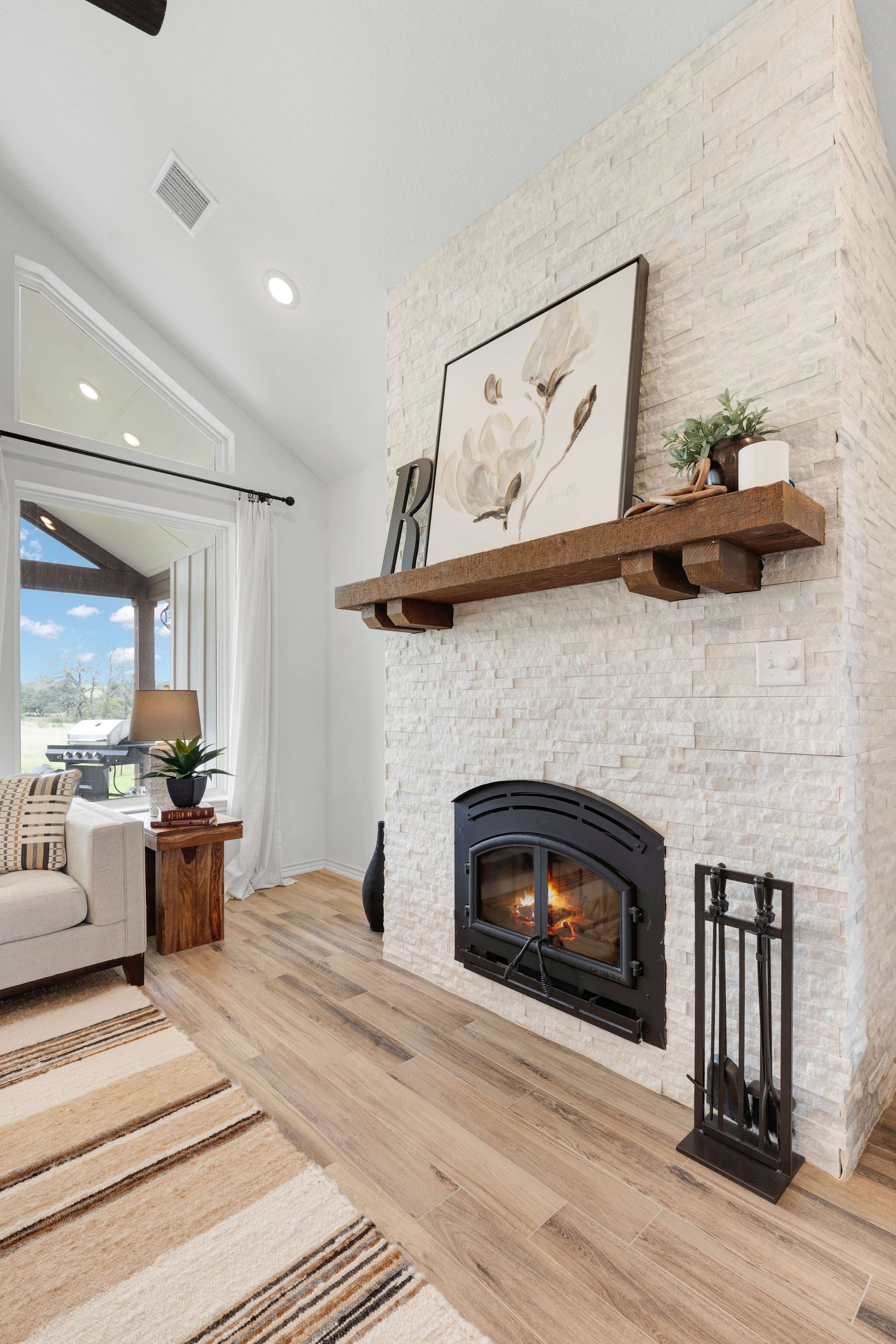 Birdsong Under the Stars – Hot Tub, Fire Pit & Hill Country Views | Photo 12