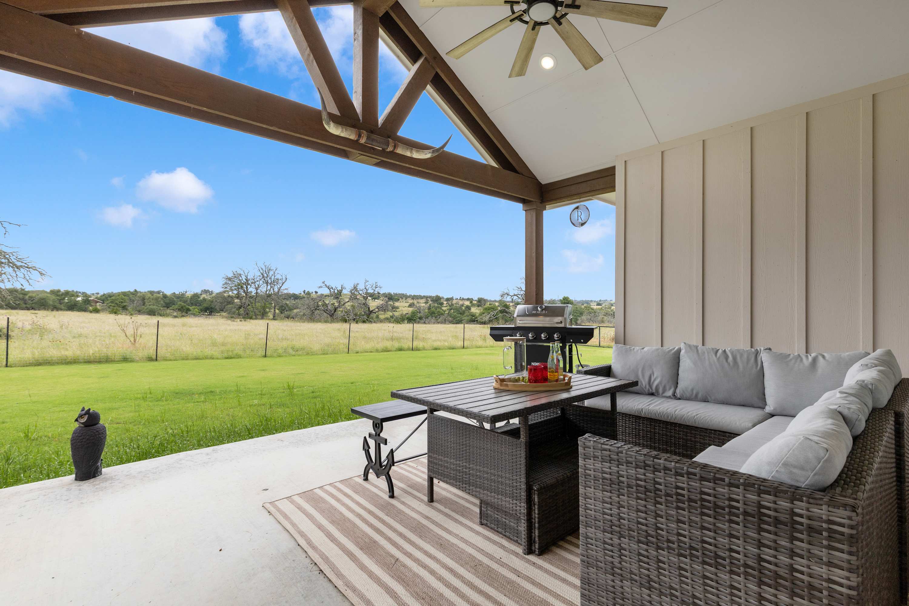 Birdsong Under the Stars – Hot Tub, Fire Pit & Hill Country Views | Photo 9