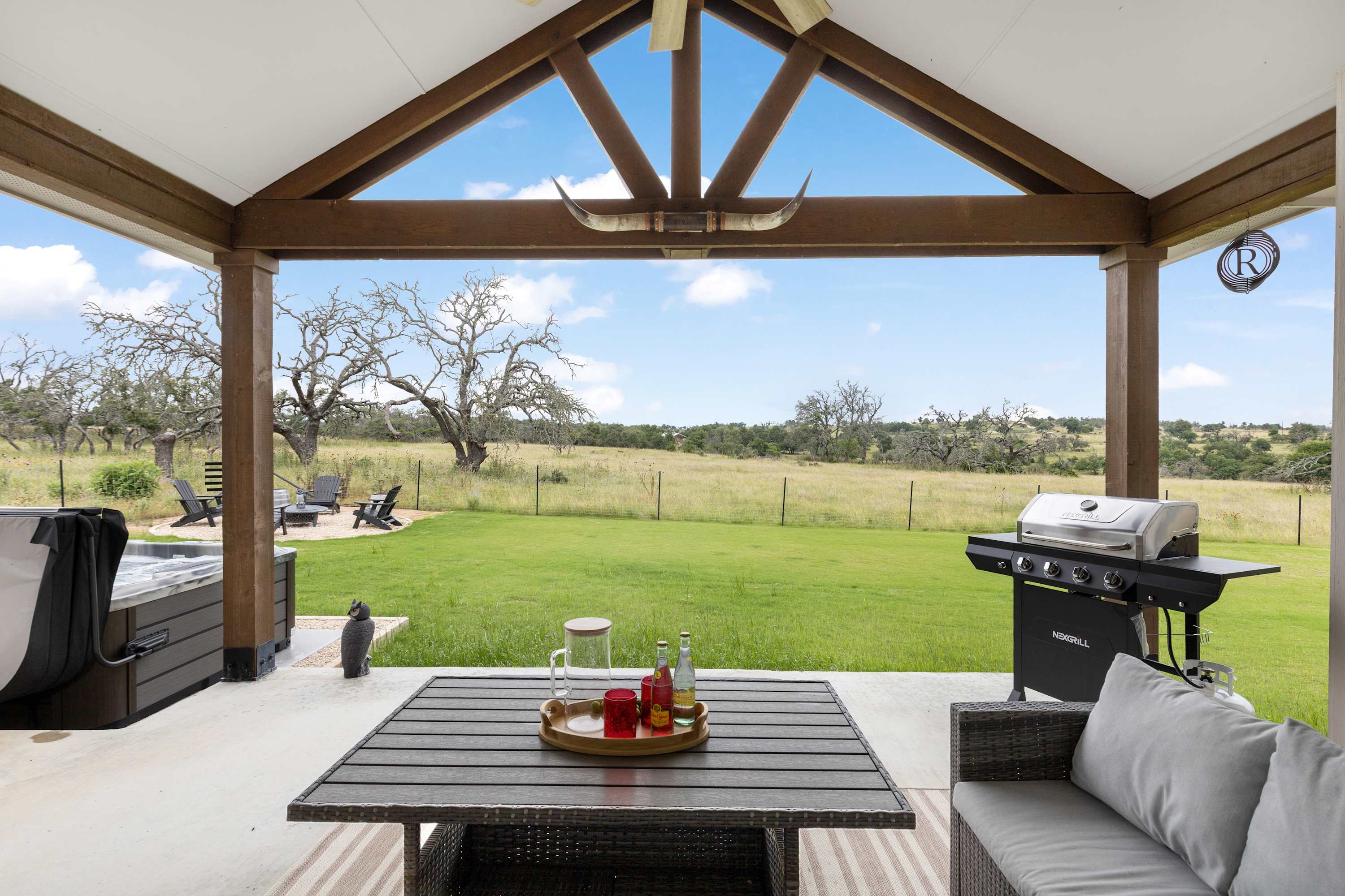 Birdsong Under the Stars – Hot Tub, Fire Pit & Hill Country Views | Photo 8