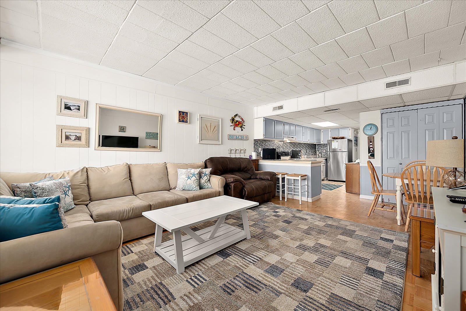 Oceanside Condo Steps from the Beach in Ocean City | Photo 2