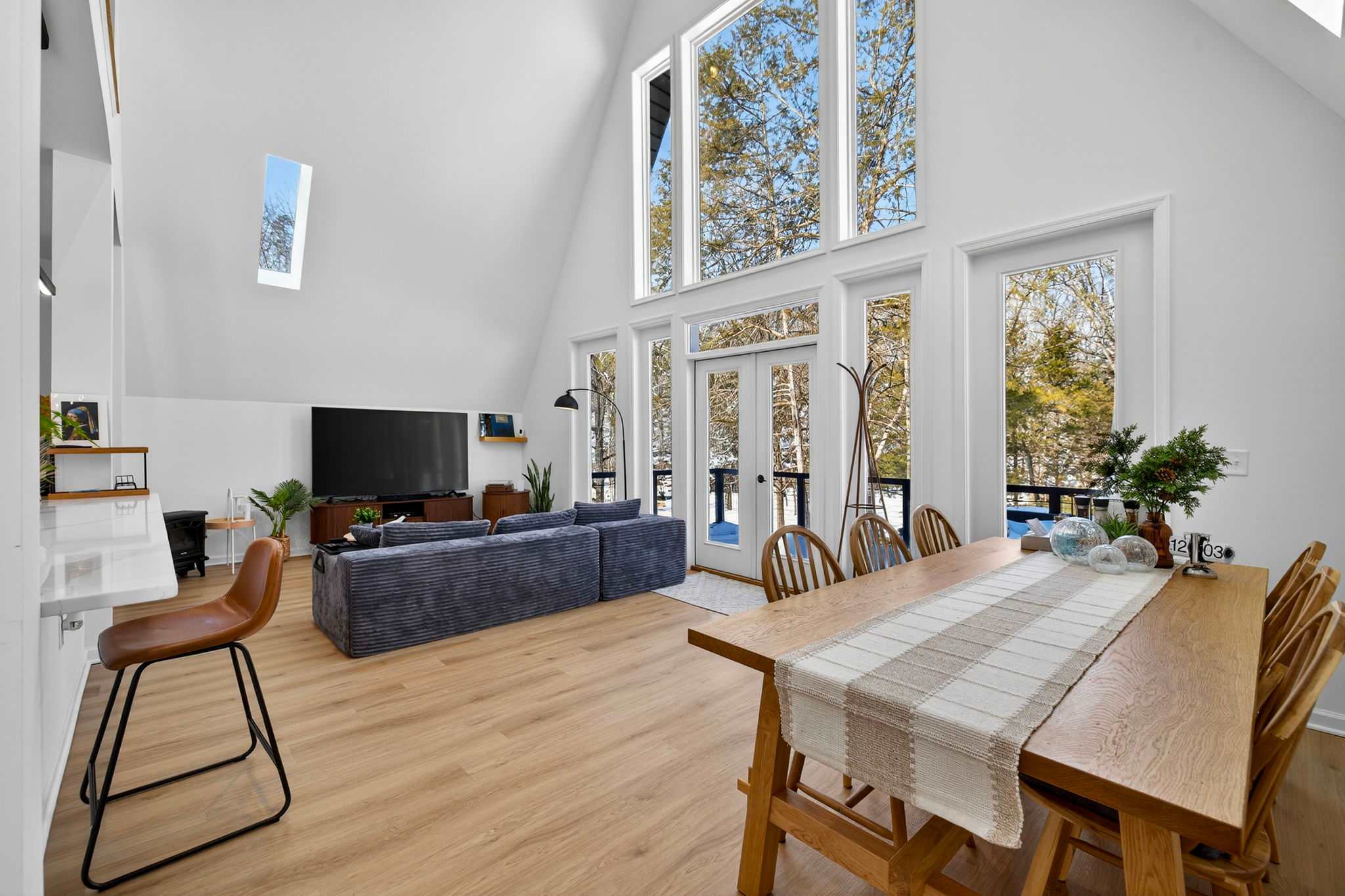 Chalet w/Hot Tub, Deck, Game Room & EV Charger