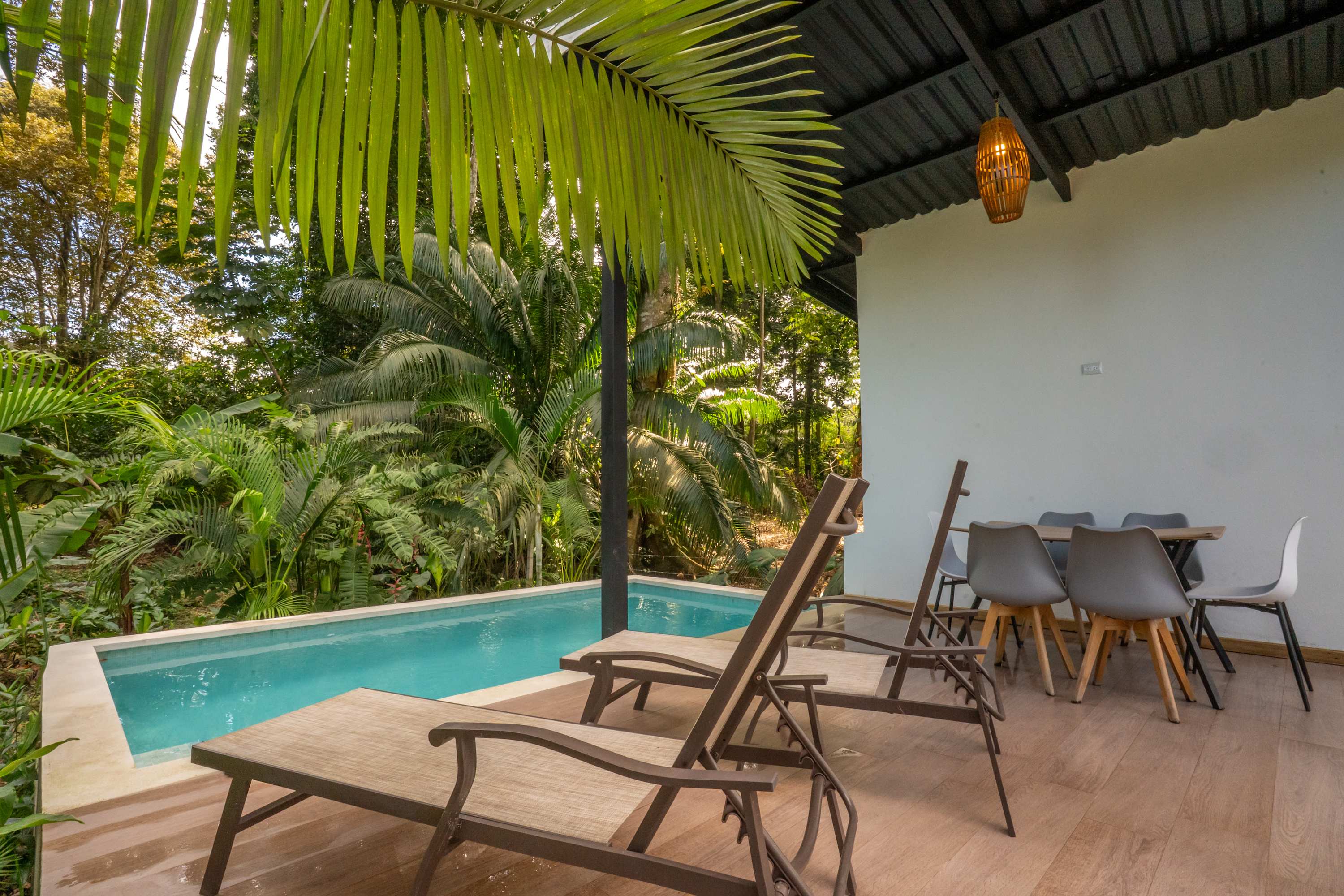 Villa de ensueño Anusara con piscina y aire acondicionado