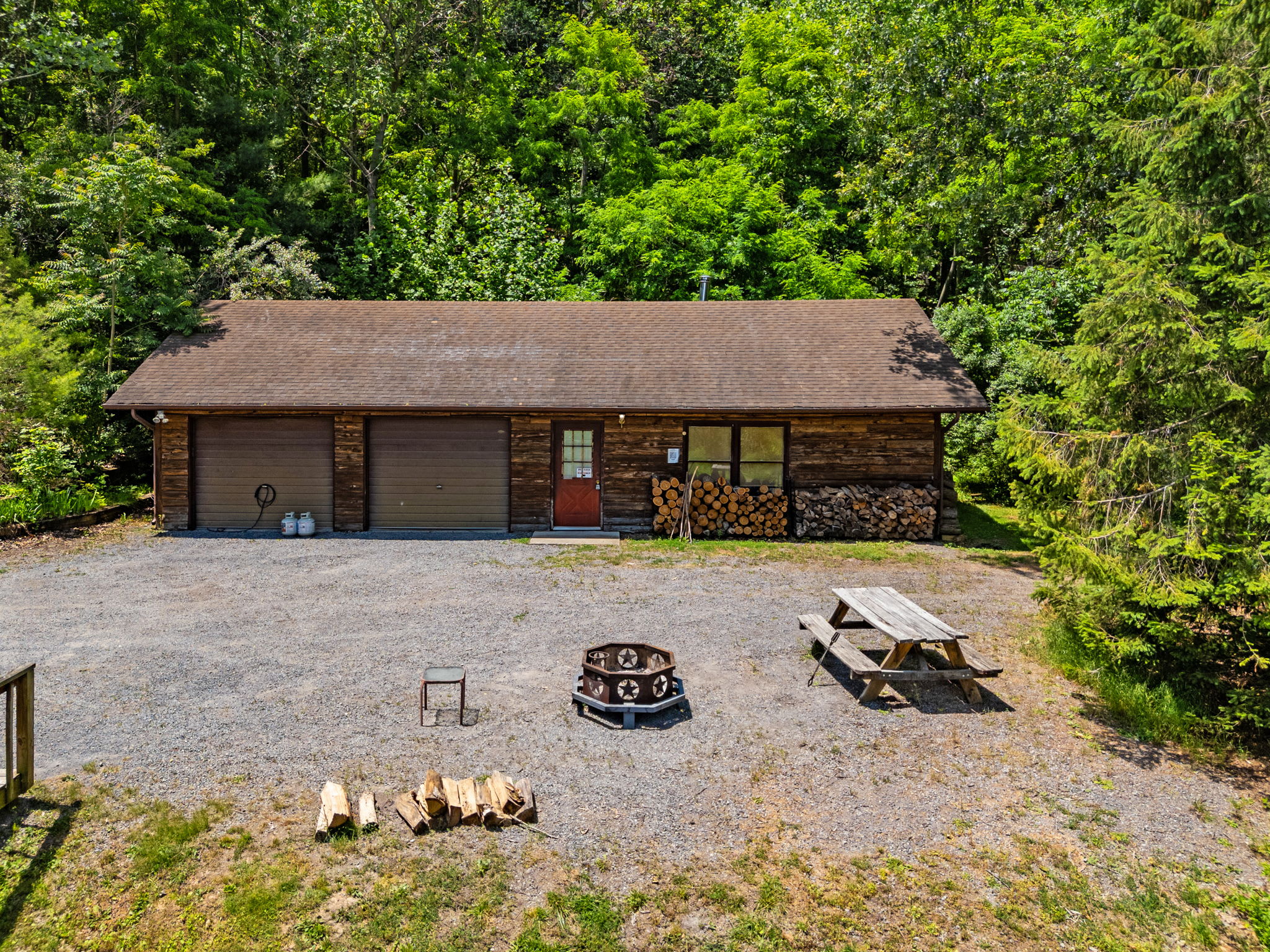 Hot Tub, Private Trails, Waterfall & Outdoor Fun