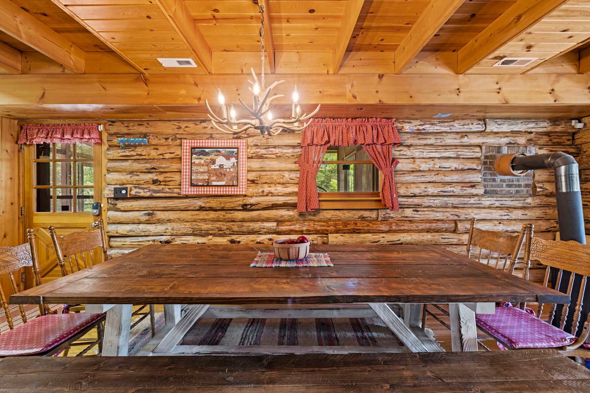 Hot Tub, Private Trails, Waterfall & Outdoor Fun