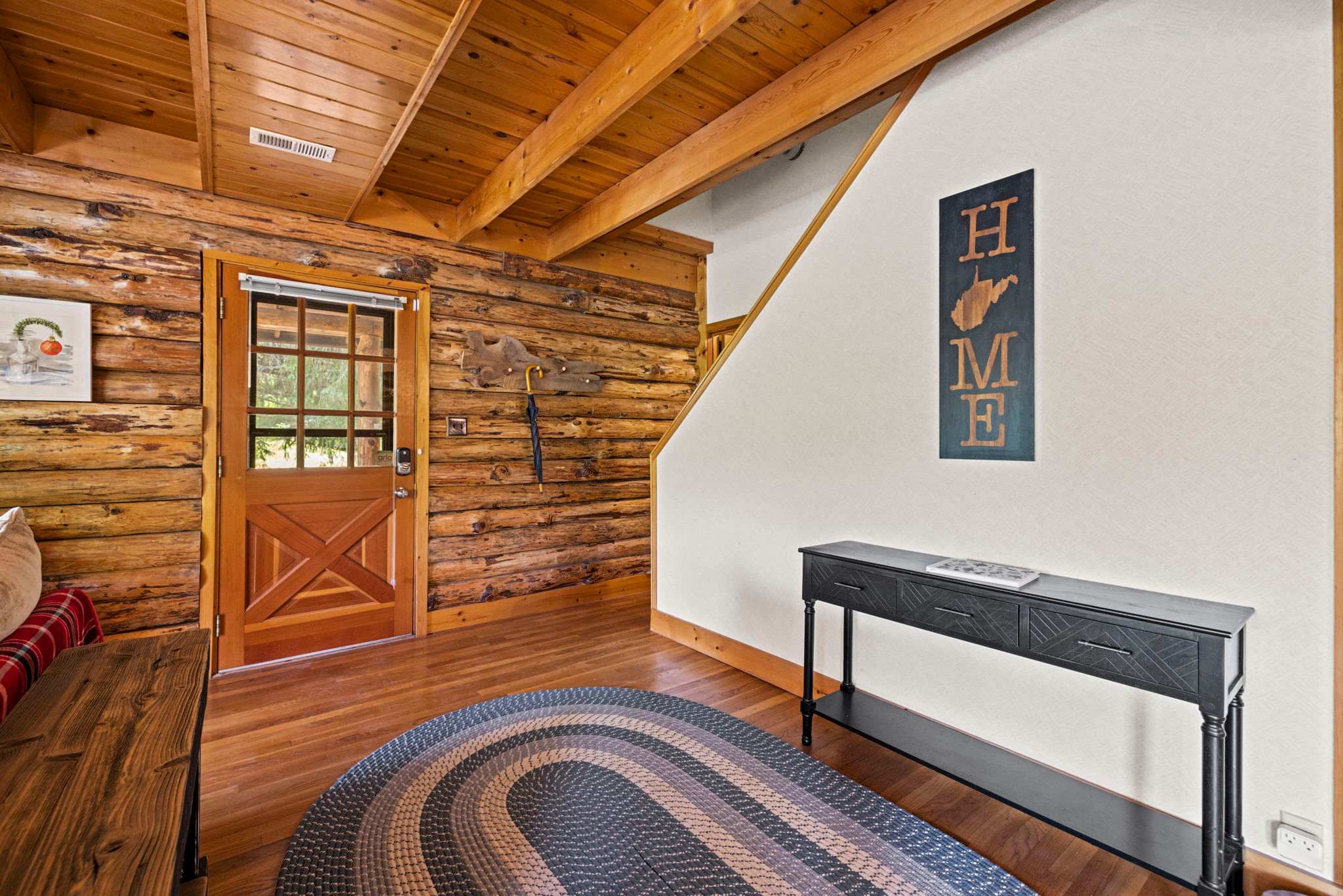 Hot Tub, Private Trails, Waterfall & Outdoor Fun