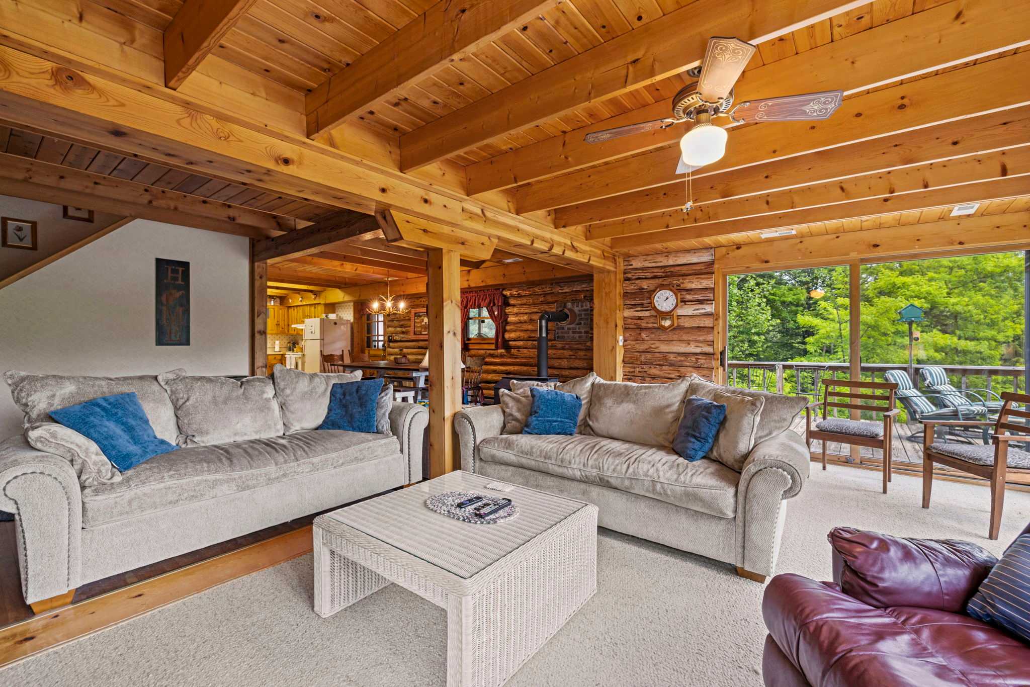 Hot Tub, Private Trails, Waterfall & Outdoor Fun