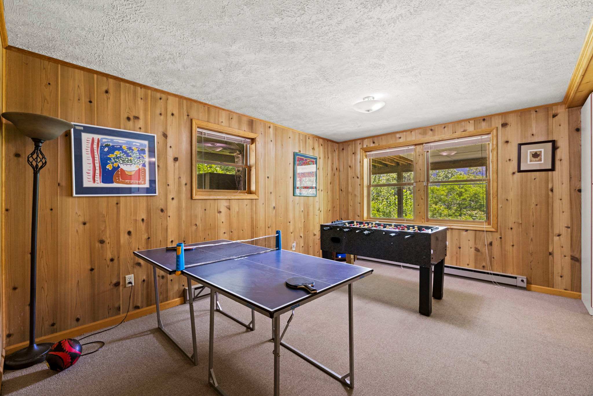 Hot Tub, Private Trails, Waterfall & Outdoor Fun