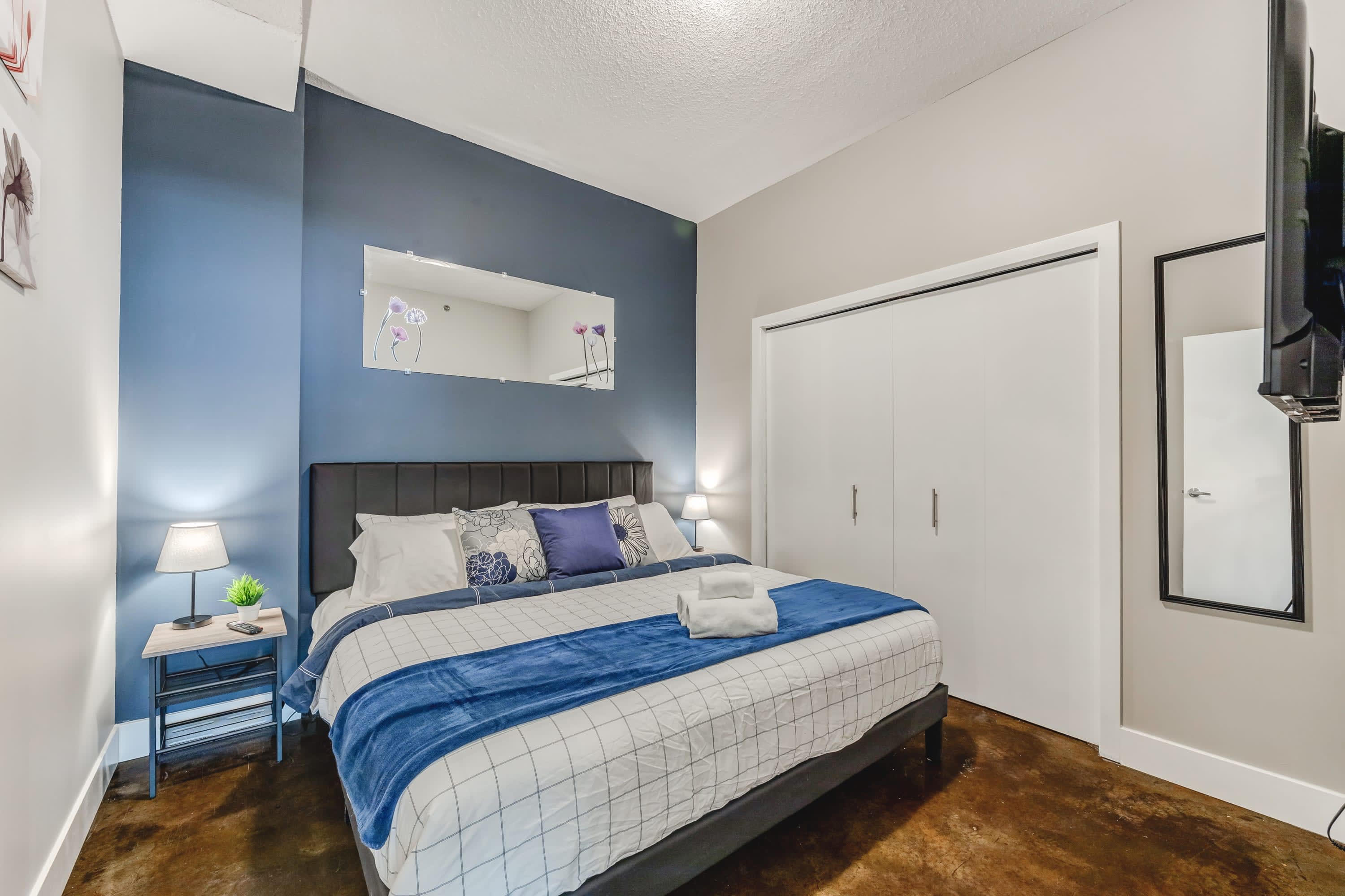 King Sized Bedroom