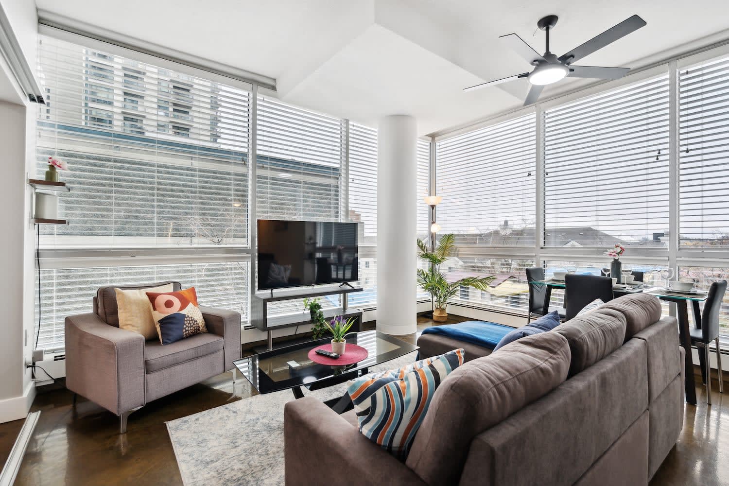 Floor to Ceiling Windows