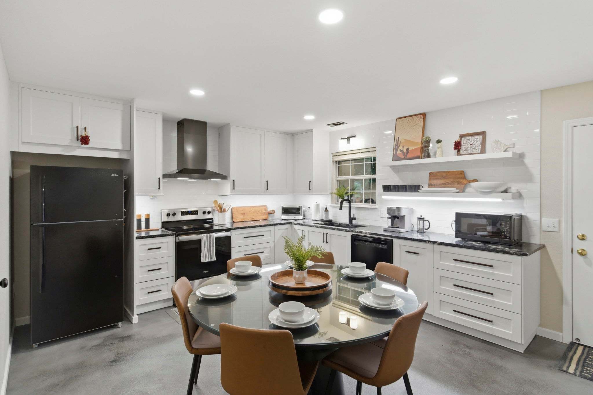 Eat in Kitchen