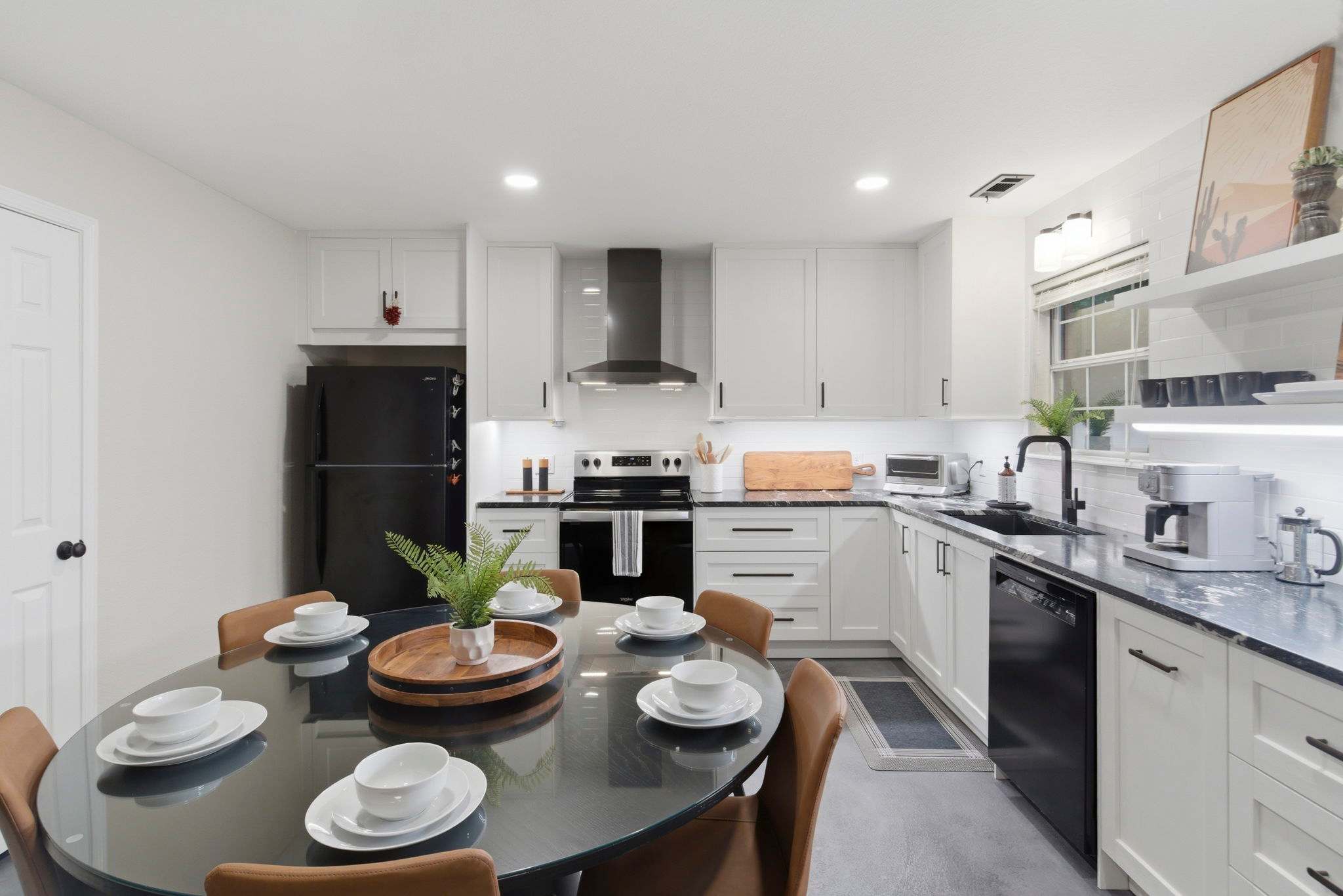Eat in Kitchen