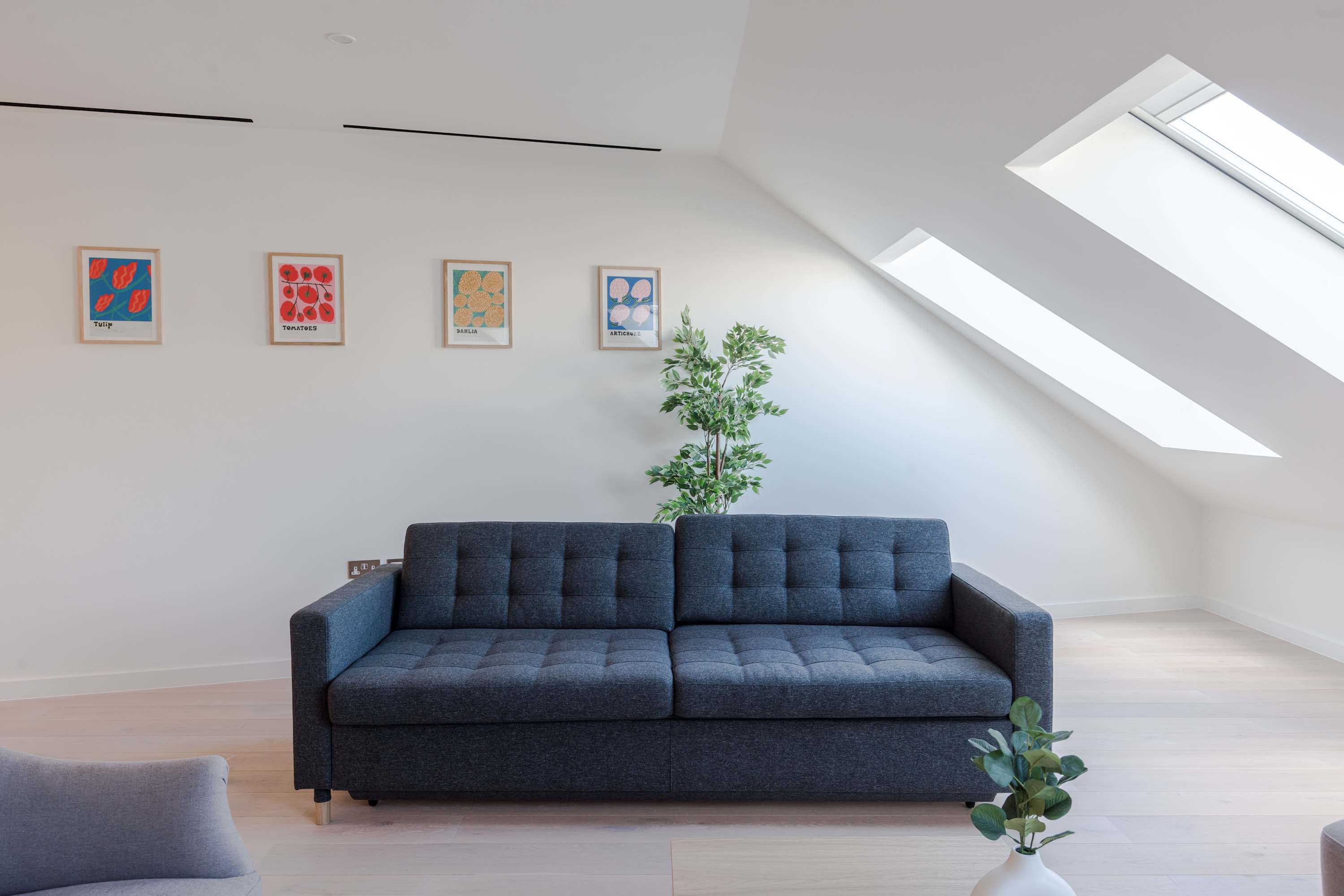 Soho 2-Bed Penthouse · AC · Sleeps 6 in Hollen Street, 6 W1F - Property image 12 - VivreStays