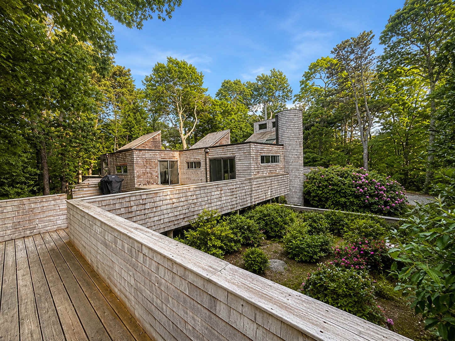 New 2026 Expansive Modern Estate with Main Guest House on 3 Wooded Acres 2