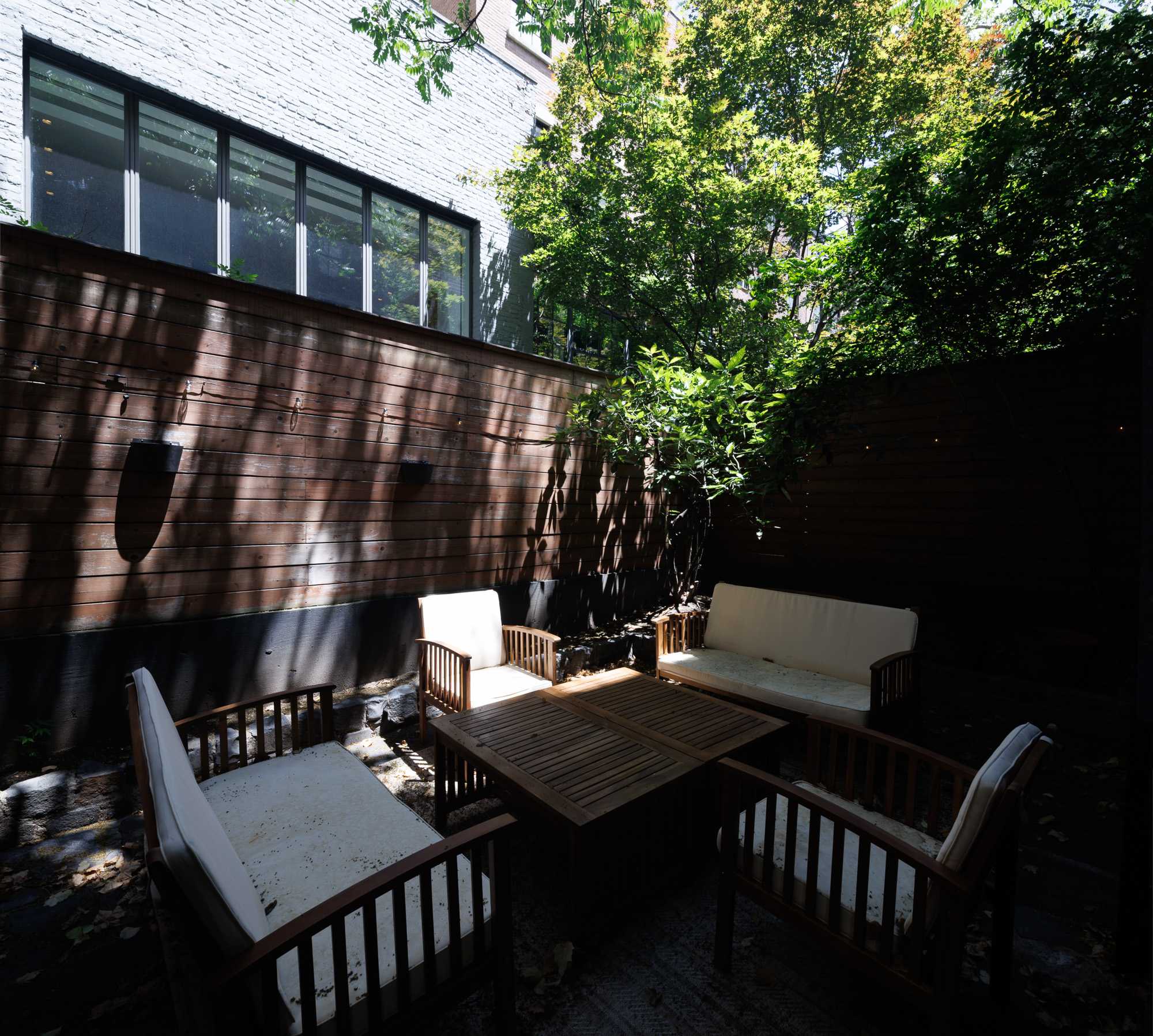 Photo #14 of Washington Gardens