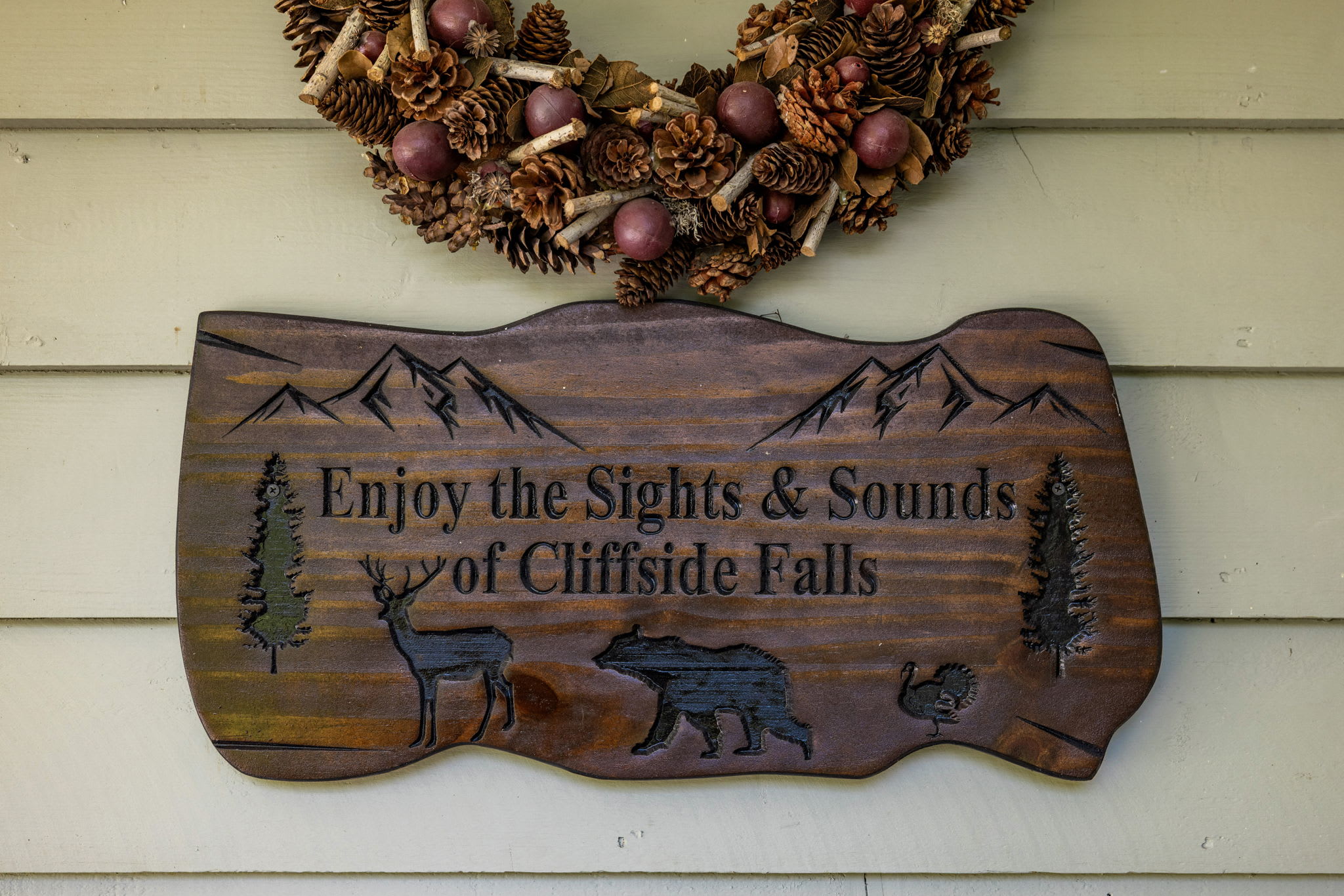 Secluded Retreat Endless Mtn Views, Rushing Stream