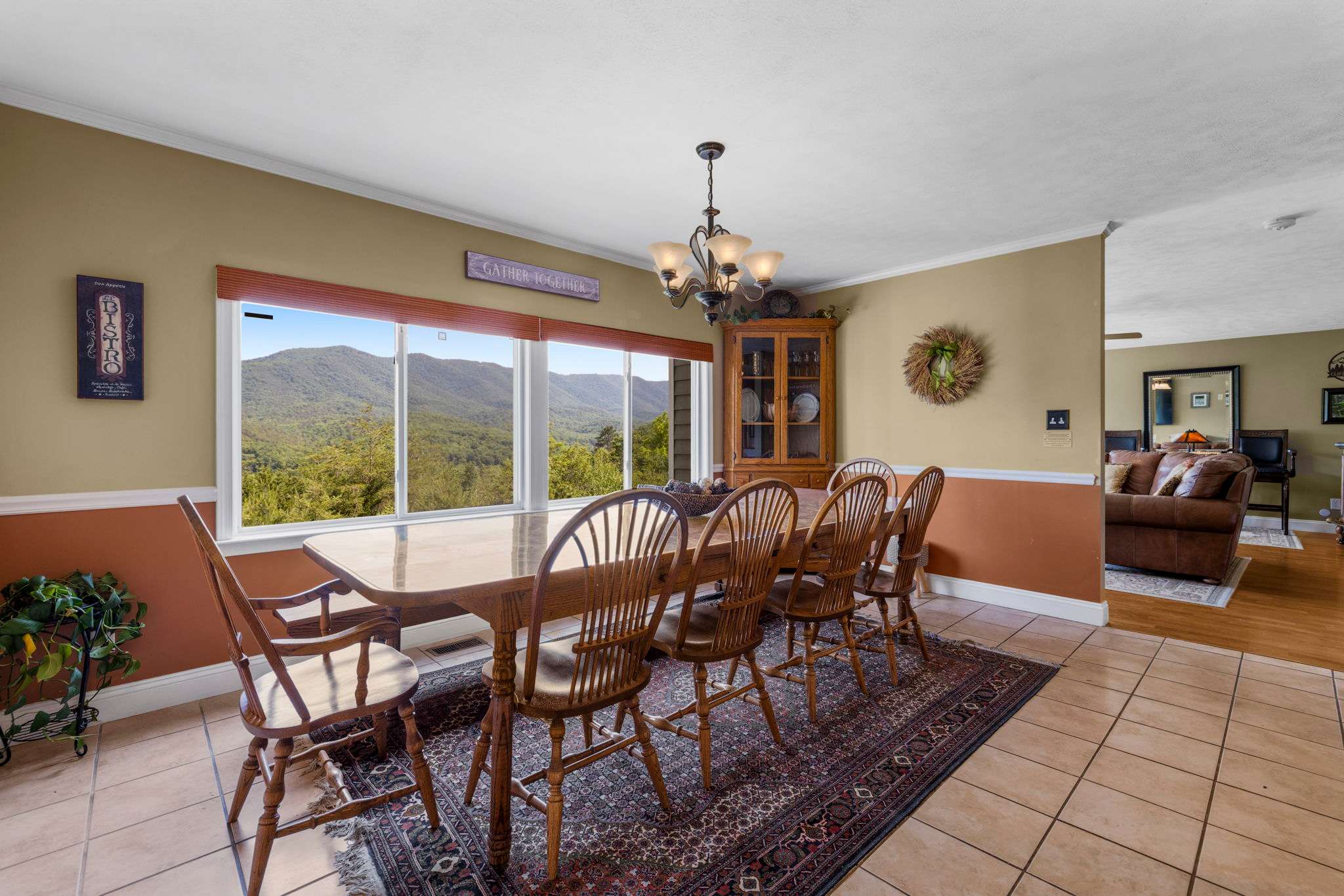 Secluded Retreat Endless Mtn Views, Rushing Stream