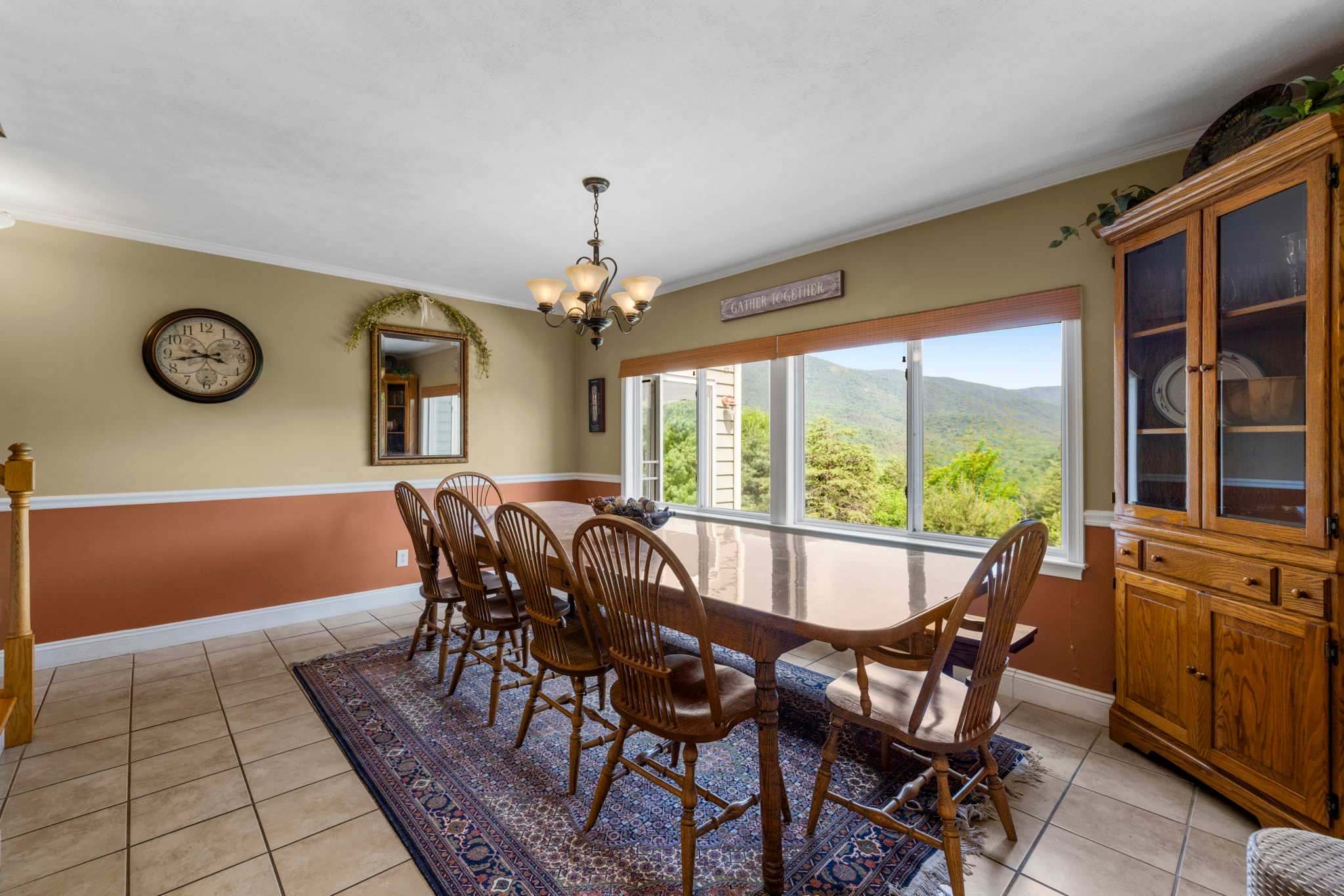 Secluded Retreat Endless Mtn Views, Rushing Stream