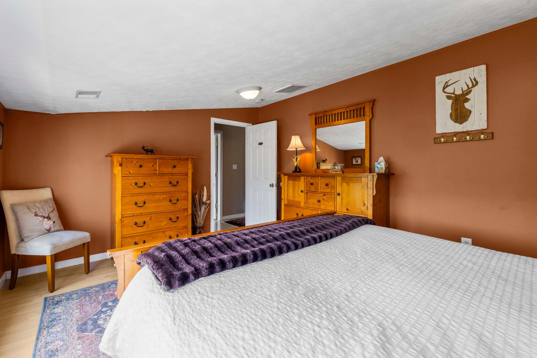Secluded Retreat Endless Mtn Views, Rushing Stream