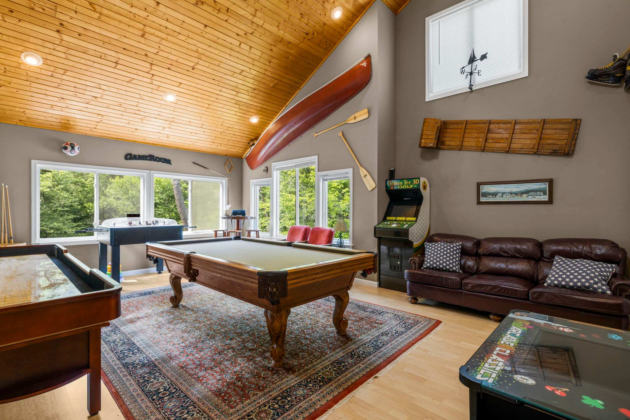 Secluded Retreat Endless Mtn Views, Rushing Stream