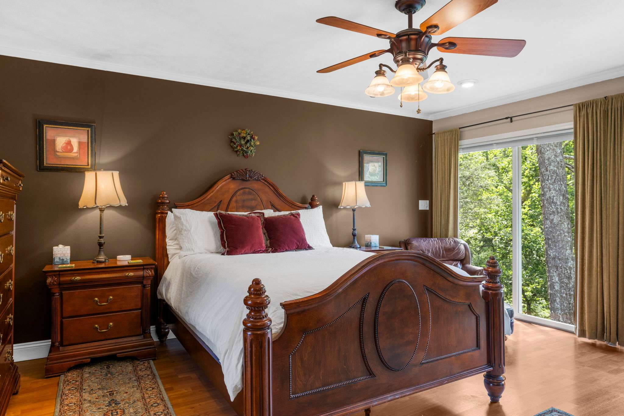 Secluded Retreat Endless Mtn Views, Rushing Stream