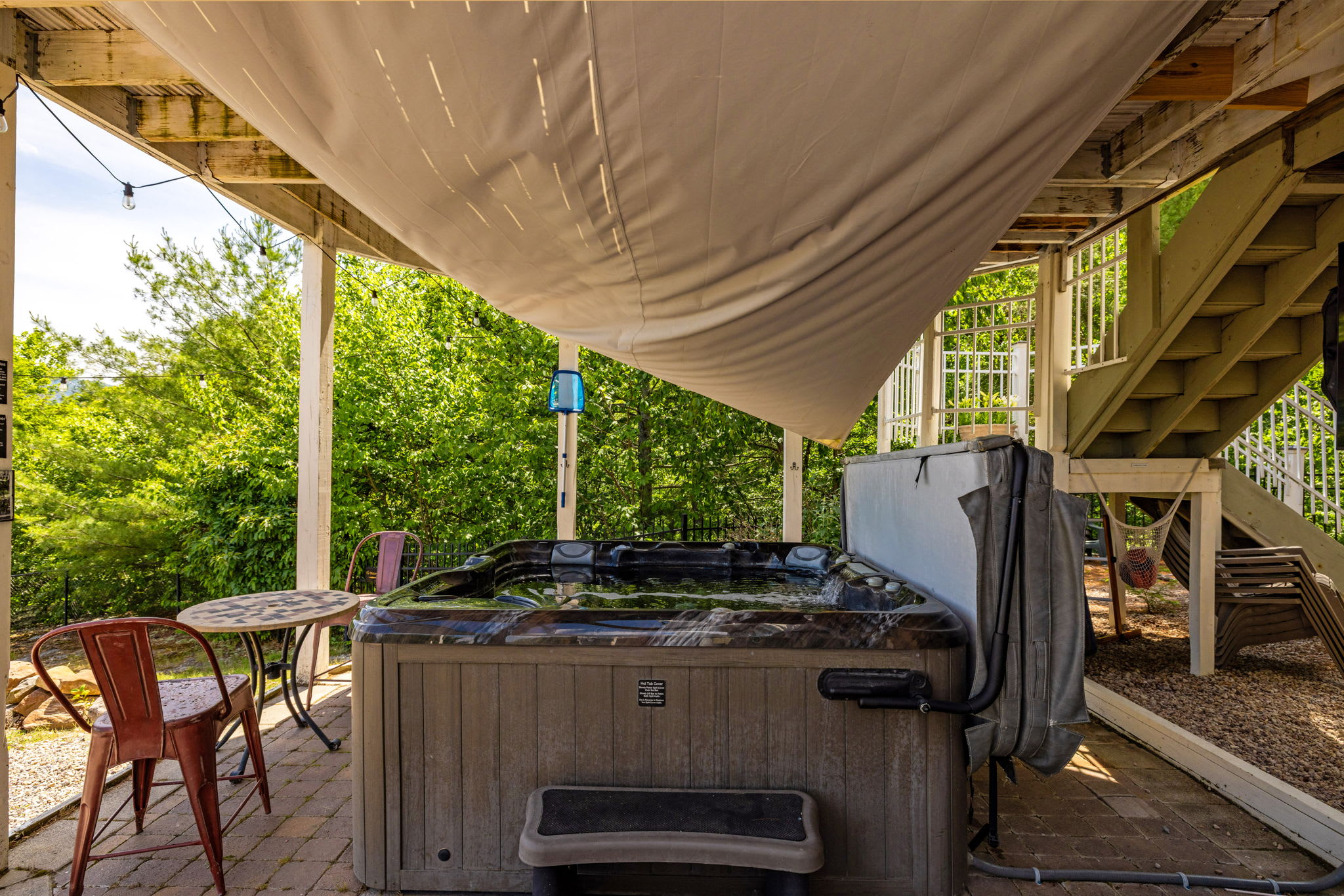 Secluded Retreat Endless Mtn Views, Rushing Stream