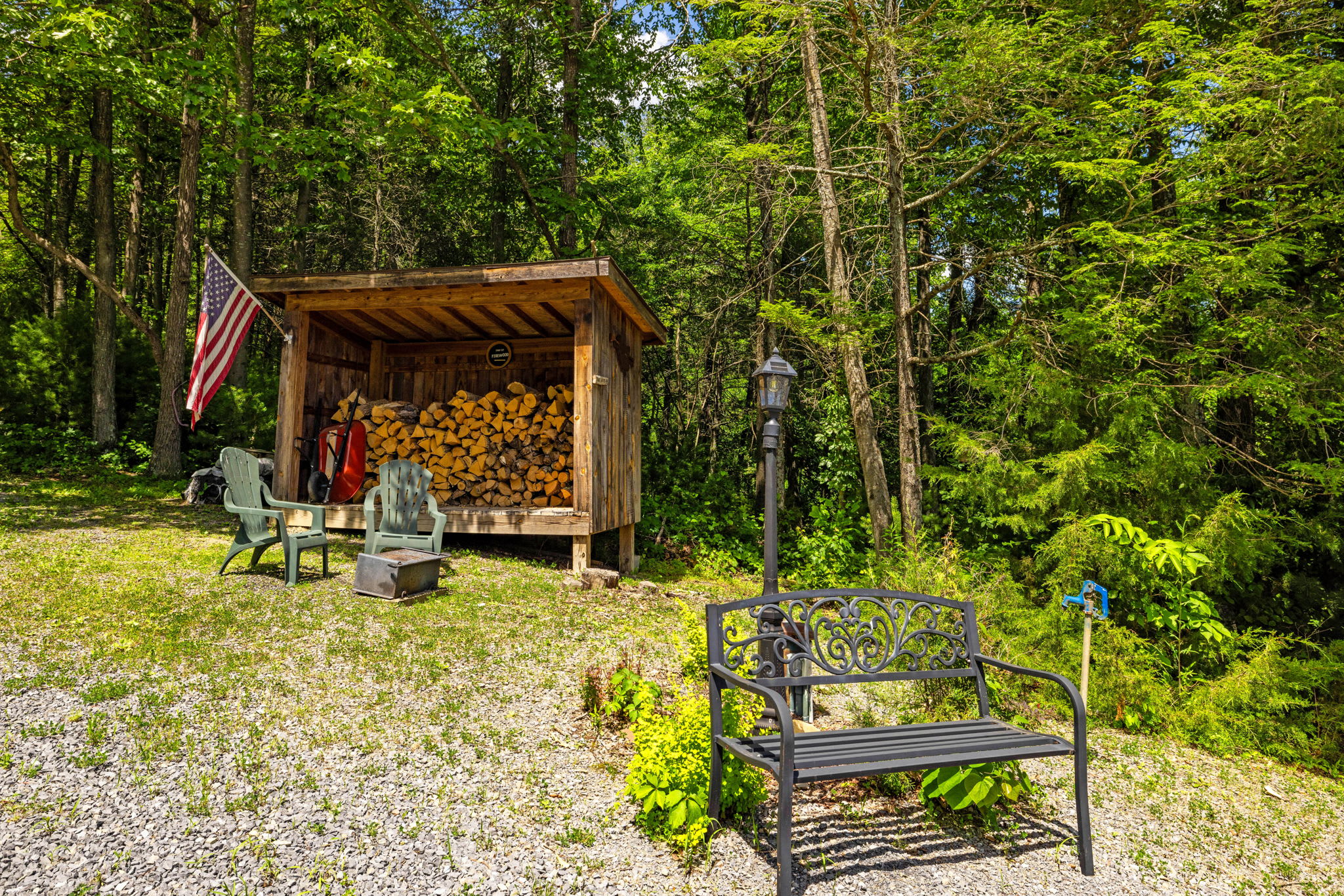 Secluded Retreat Endless Mtn Views, Rushing Stream