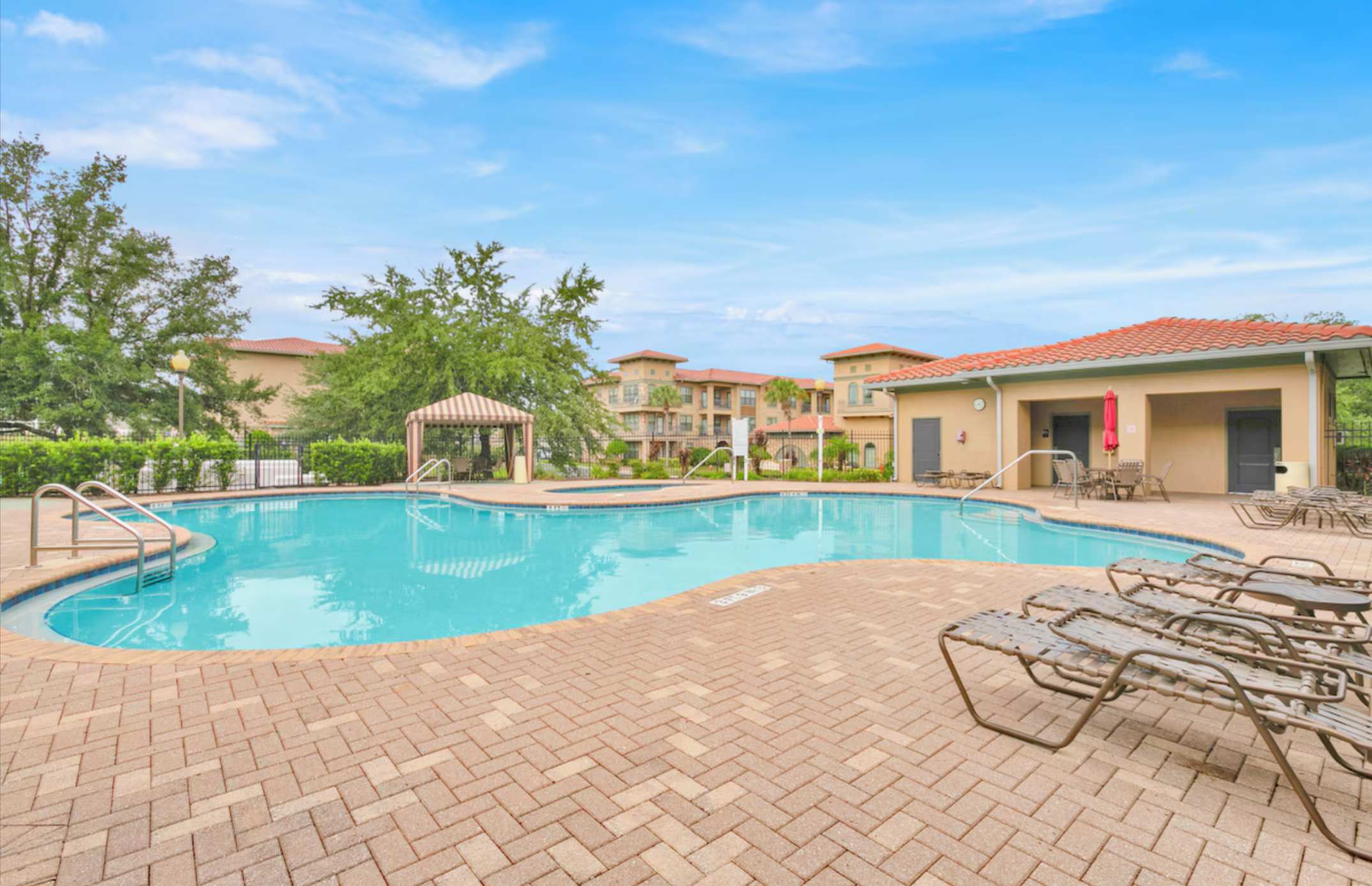 Disney Getaway at Bella Piazza 2