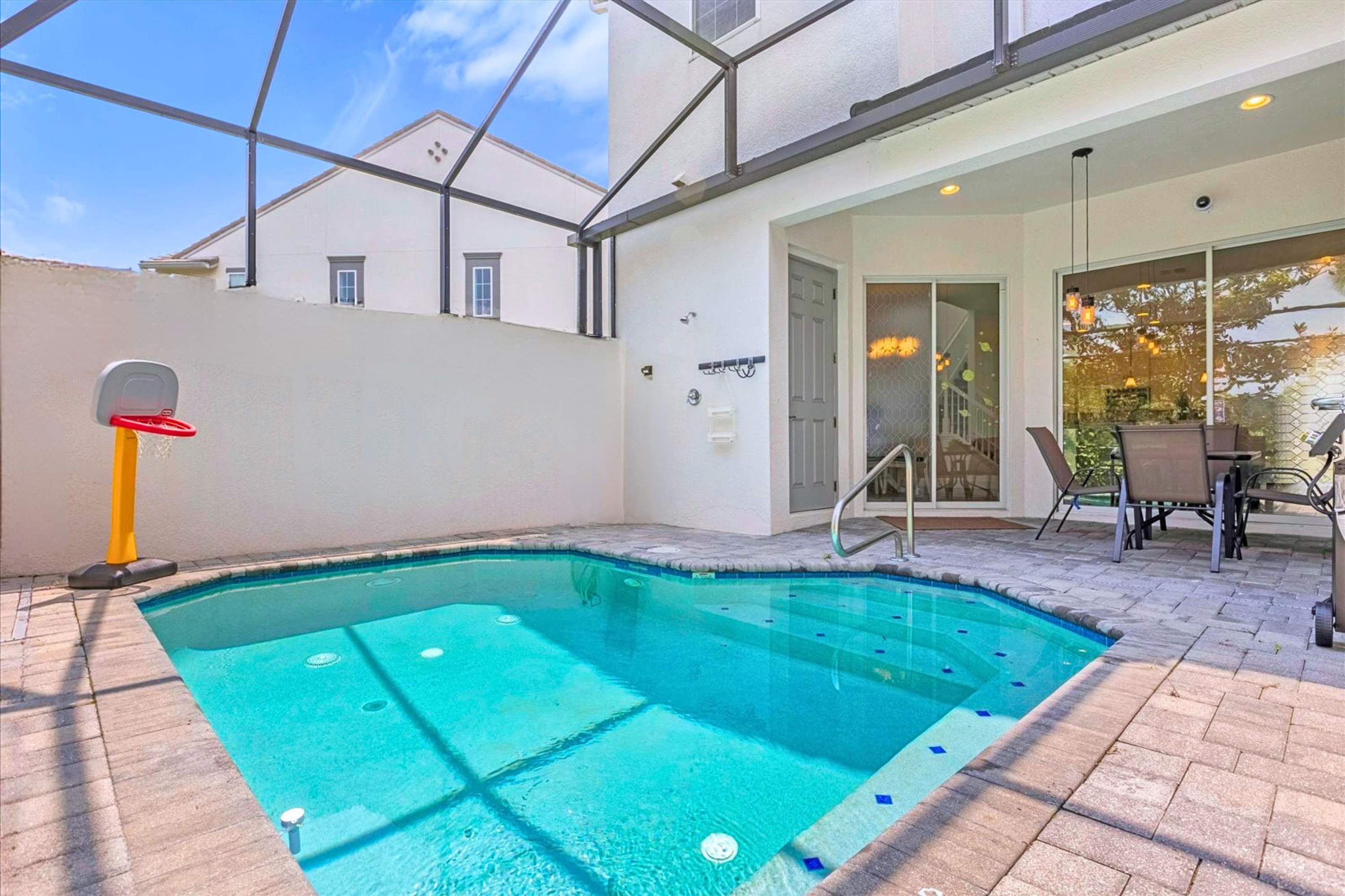 Upstay Family Getaway with Pool near Disney